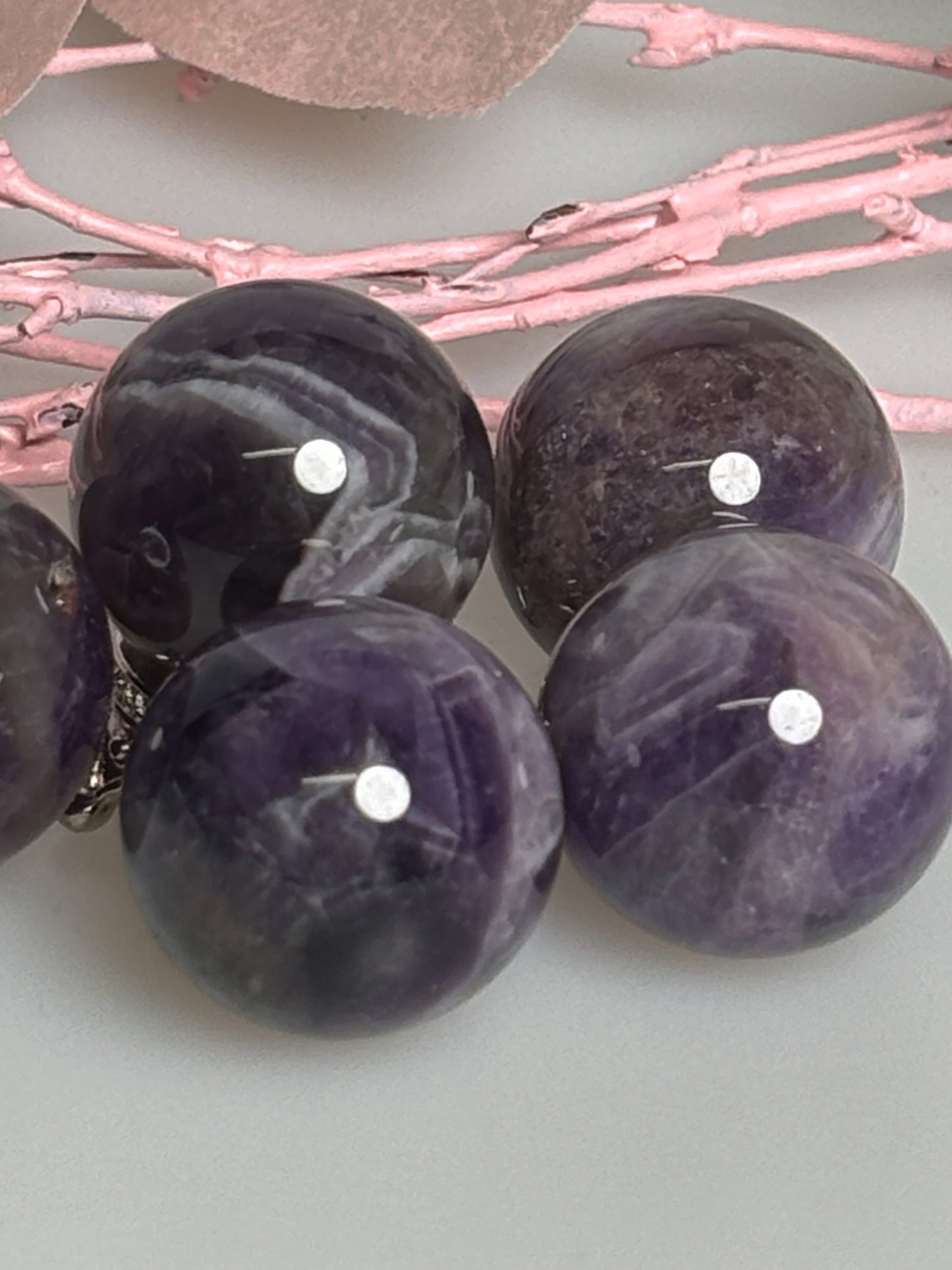 Small Dream Amethyst balls (approx. 2.4 cm) - Perfect for decoration or as a gemstone for our cage chains!