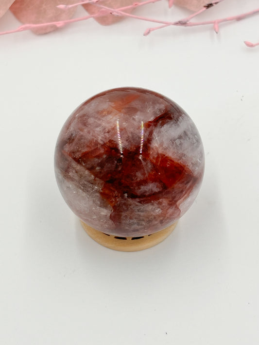 Fire quartz ball with rainbow effect & fascinating patterns | Healing stone, decoration and energy work