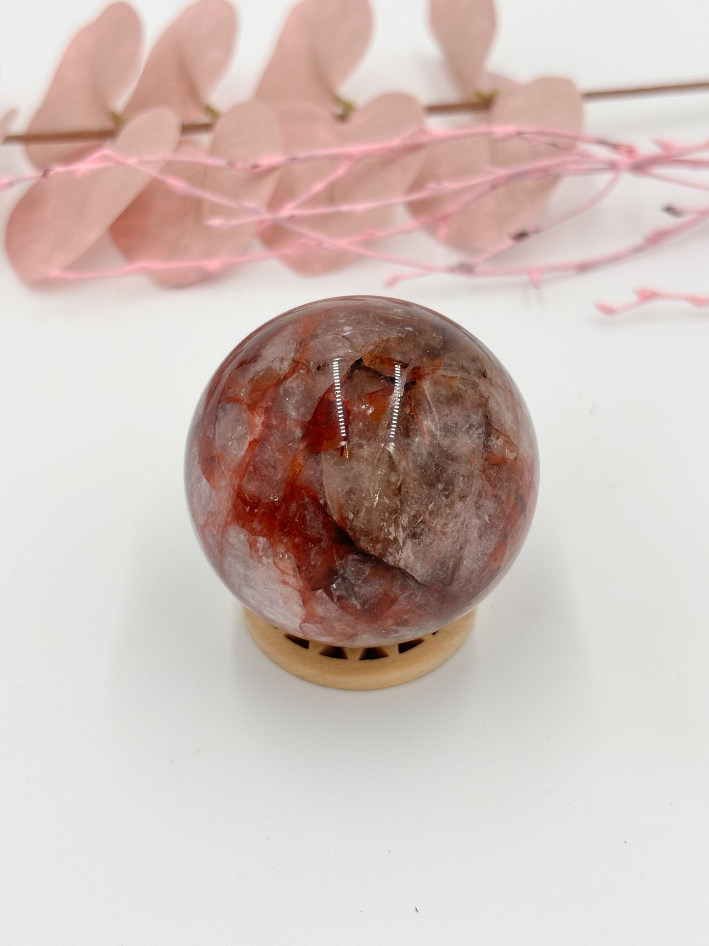 Fire quartz ball with rainbow effect & fascinating patterns | Healing stone, decoration and energy work