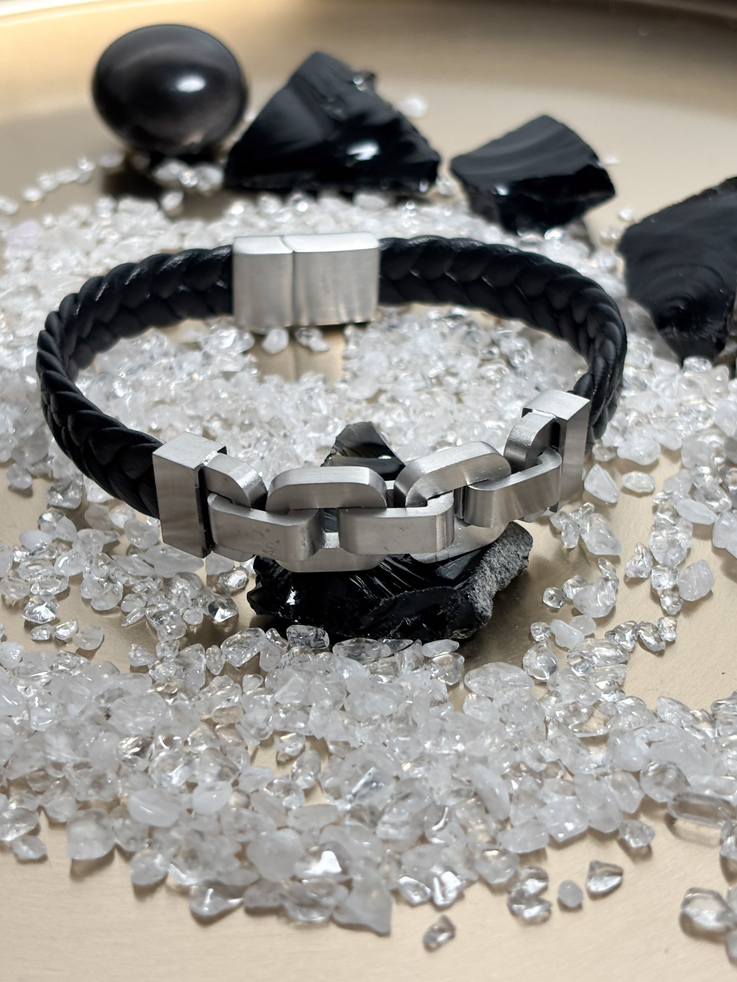 Schwarzes Lederarmband geflochten – Edelstahlkette & Verschluss – 21 cm – maskulin & elegant