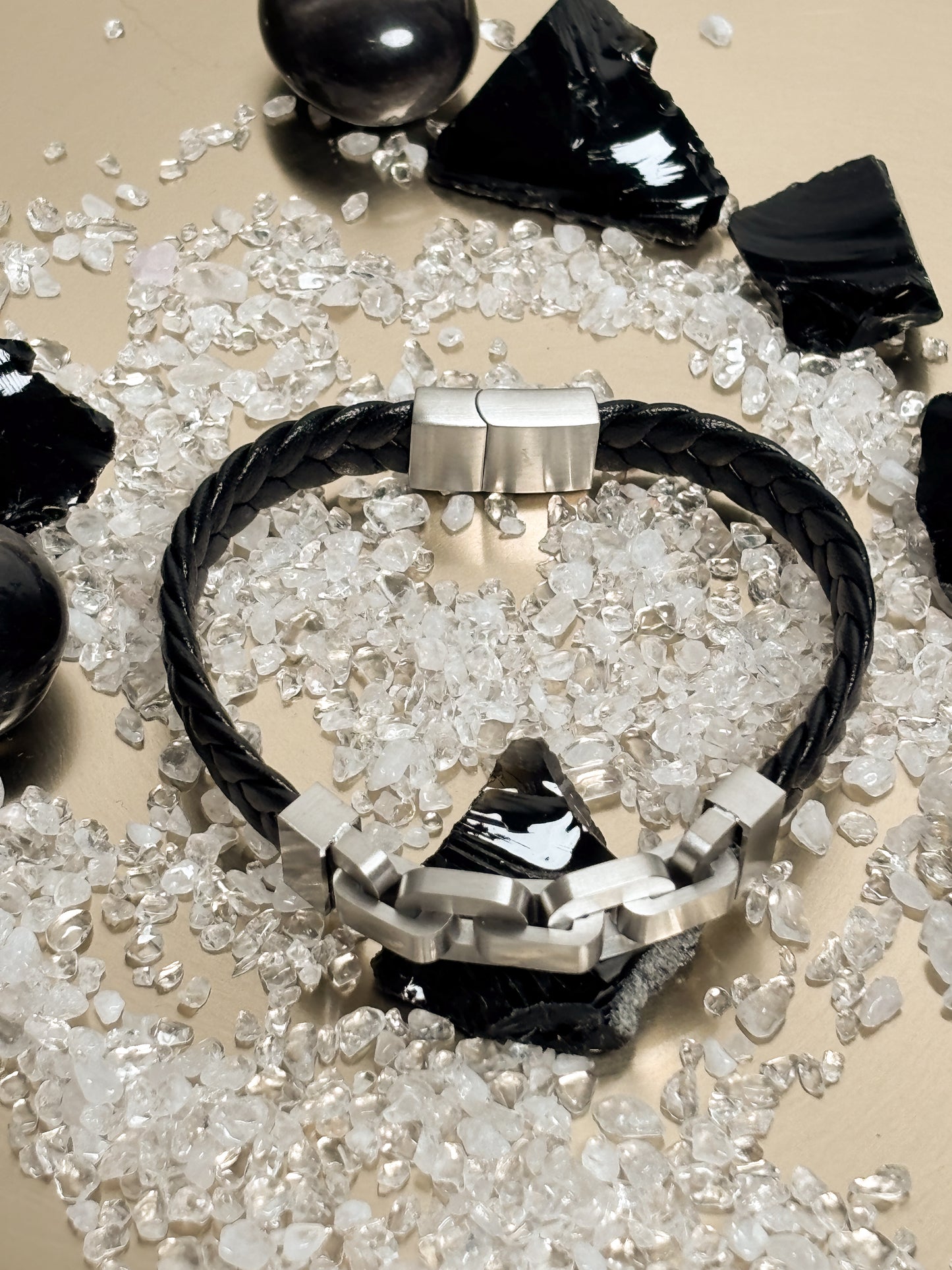 Schwarzes Lederarmband geflochten – Edelstahlkette & Verschluss – 21 cm – maskulin & elegant