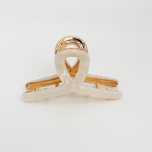 Kleine Haarklammer Schleifenoptik Gold mit weiß schimmernder Oberfläche 6x2,8 cm (Kopie)