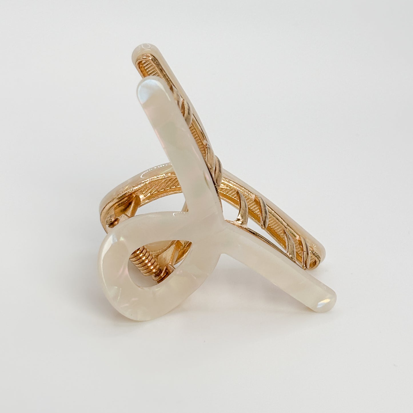 Kleine Haarklammer Schleifenoptik Gold mit weiß schimmernder Oberfläche 6x2,8 cm (Kopie)