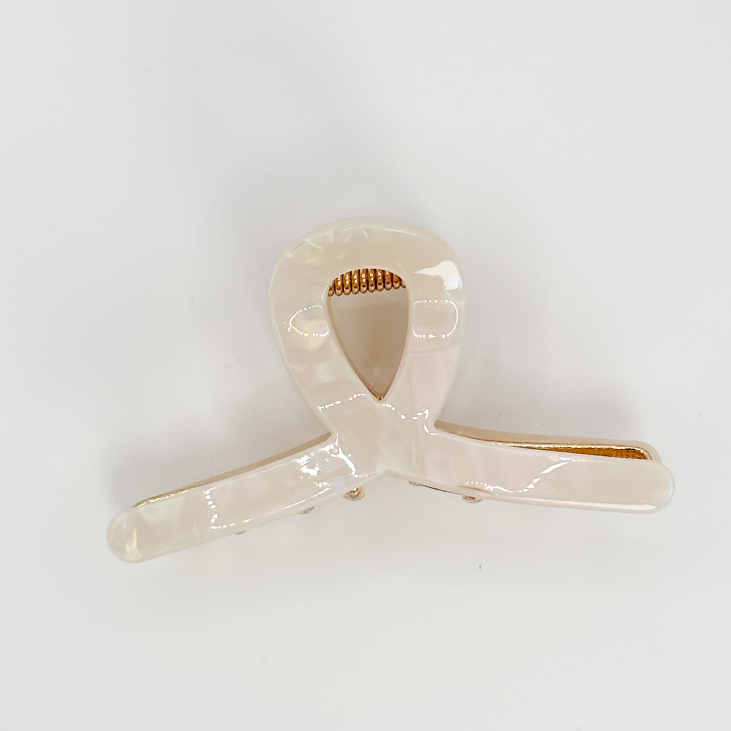 Kleine Haarklammer Schleifenoptik Gold mit weiß schimmernder Oberfläche 6x2,8 cm (Kopie)