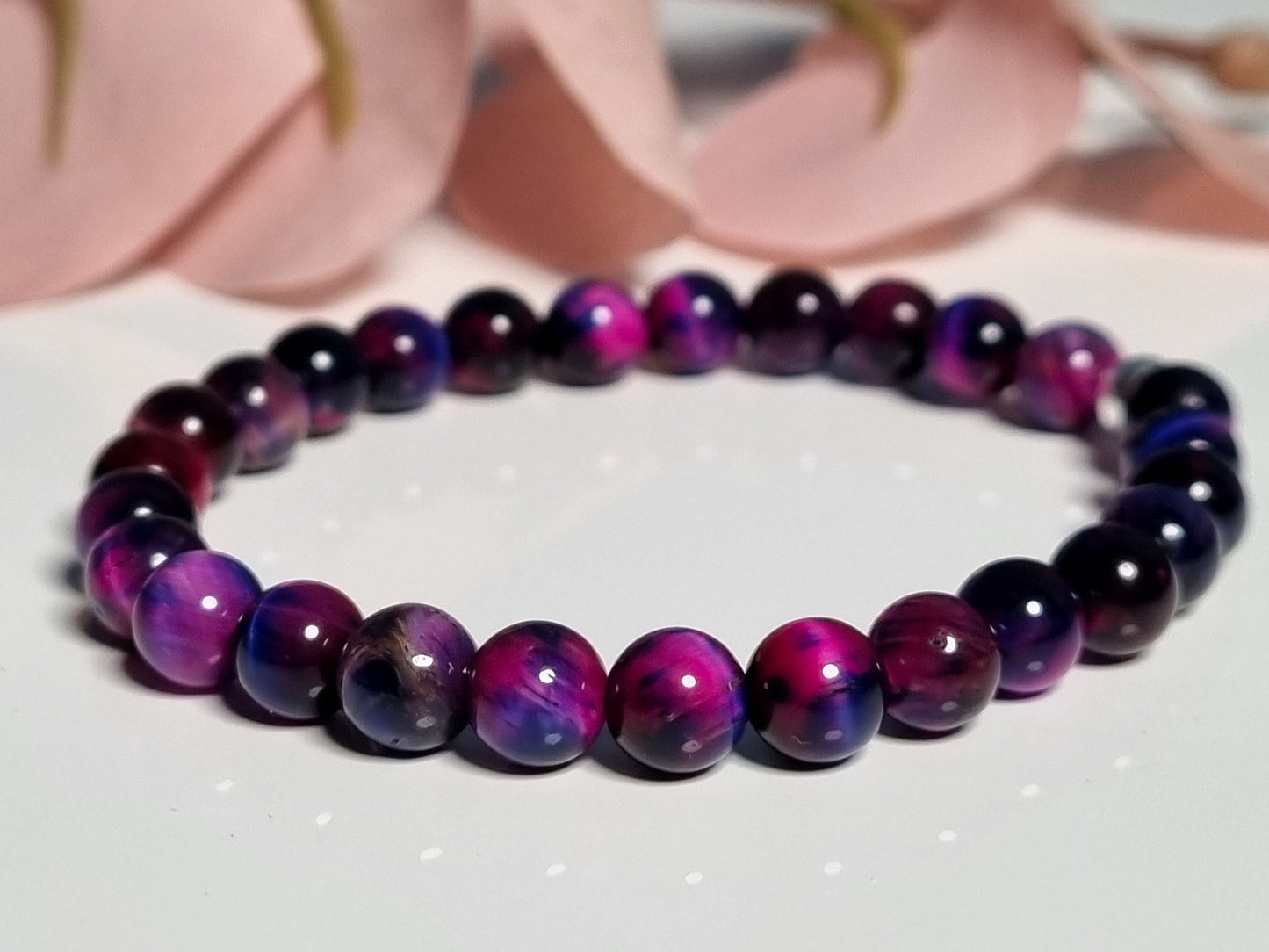 Armband Tigerauge Galaxy/6mm/ elastisch/ lila/ Stärke und Ausdauer