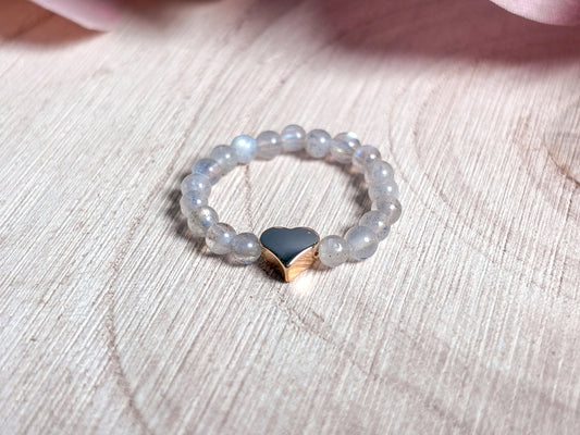 elastic pearl ring Labradorite with heart