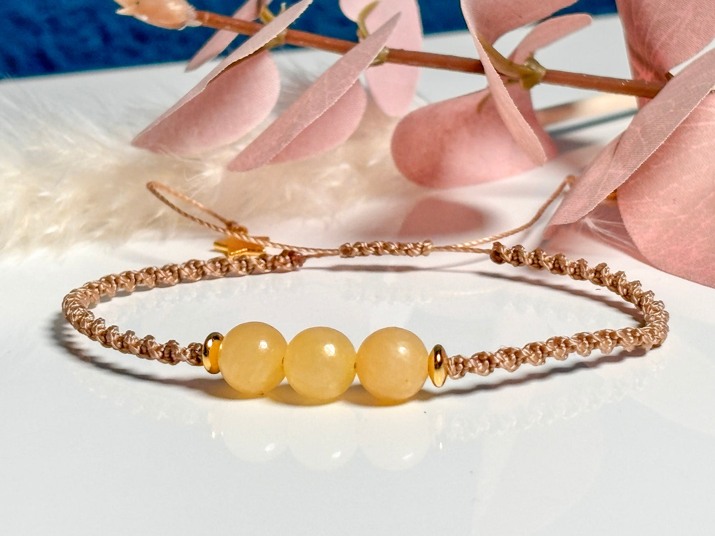 Macrame bracelet with calcite