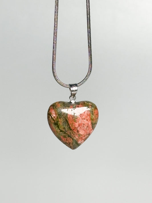 Heart-shaped Unakite pendant, green stone jewelry, love necklace, natural jewelry for her, romantic gift, 2x2cm