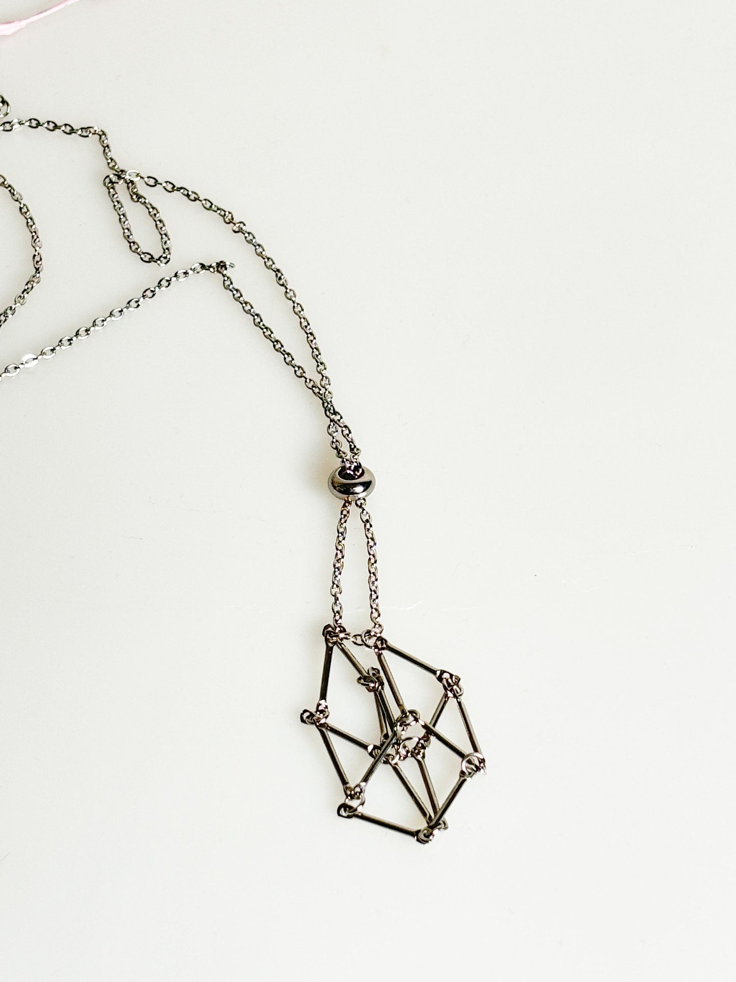 Heliotrope tumbled stone: Natural highlight for your collection!