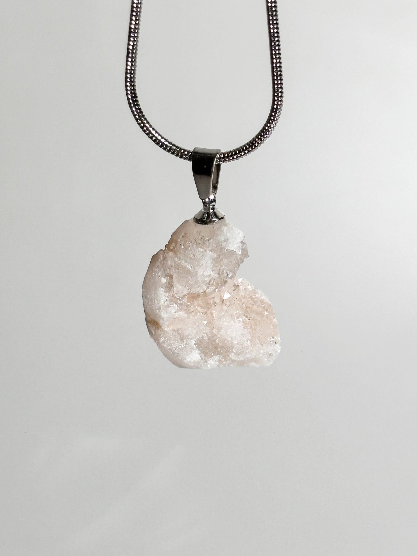 Glittering White Agate Druzy Pendant - A Touch of Elegance