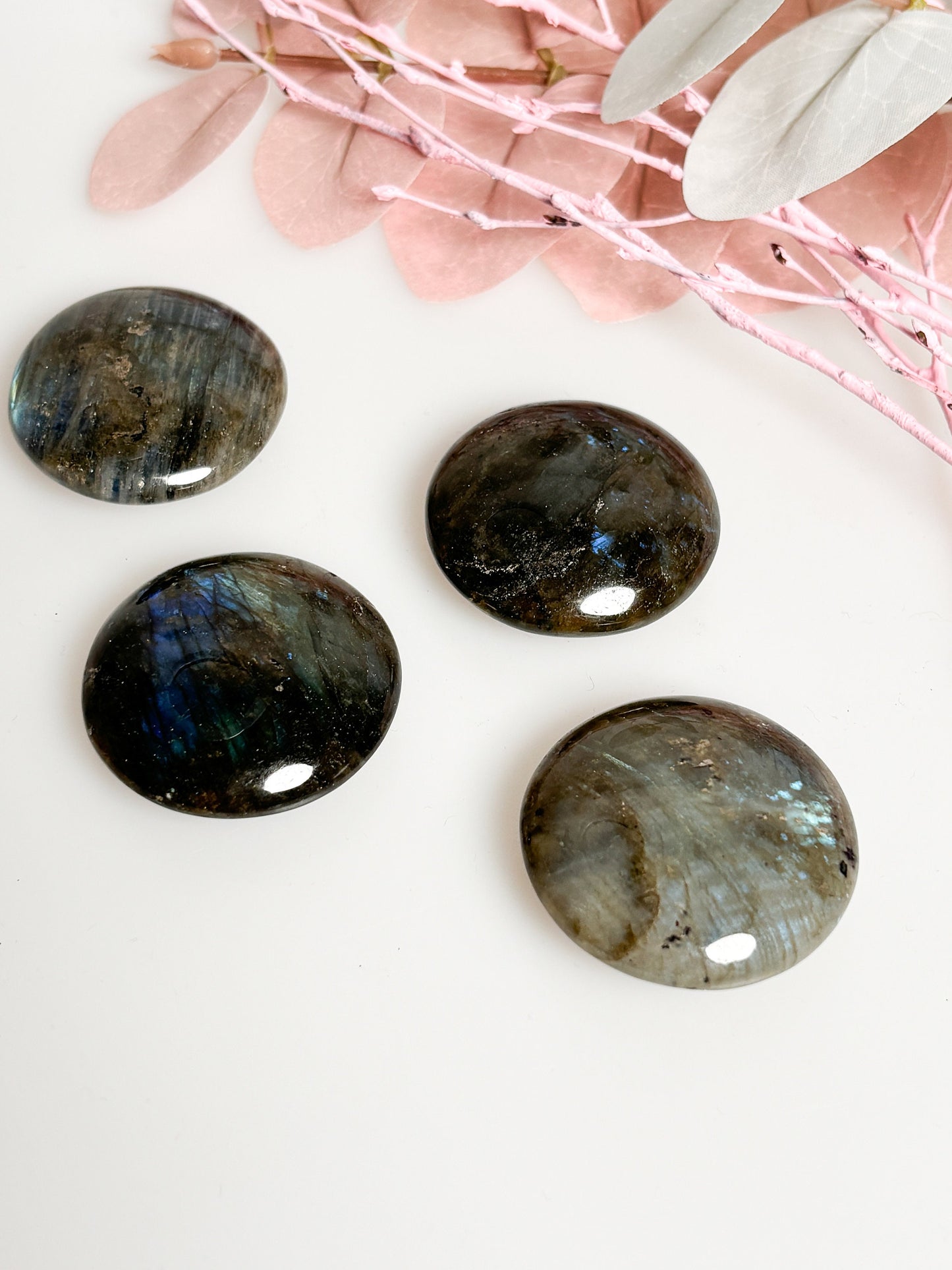 Labradorite pocket stone - round disc, approx. 4cm diameter, 1.4cm height