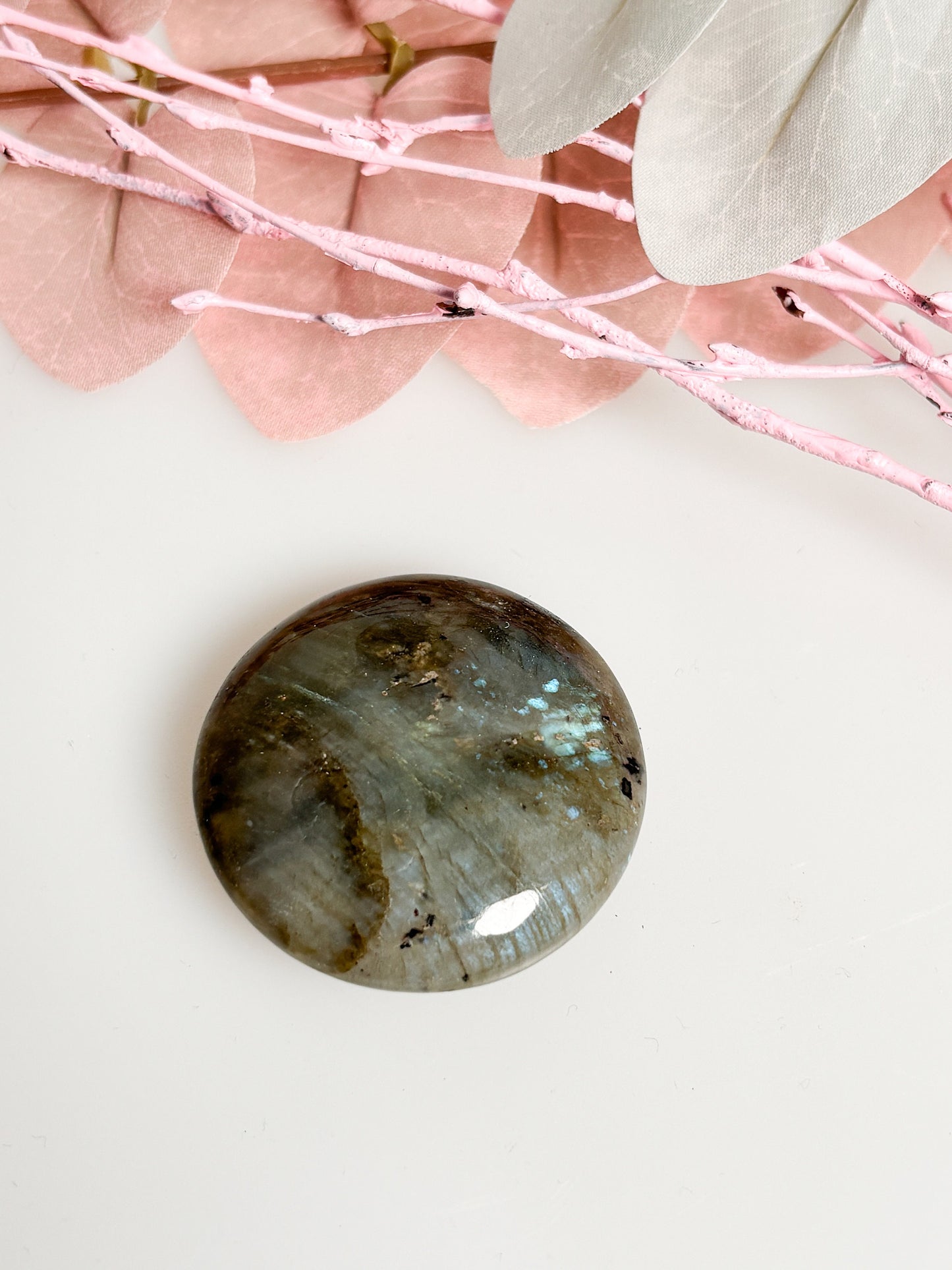 Labradorite pocket stone - round disc, approx. 4cm diameter, 1.4cm height