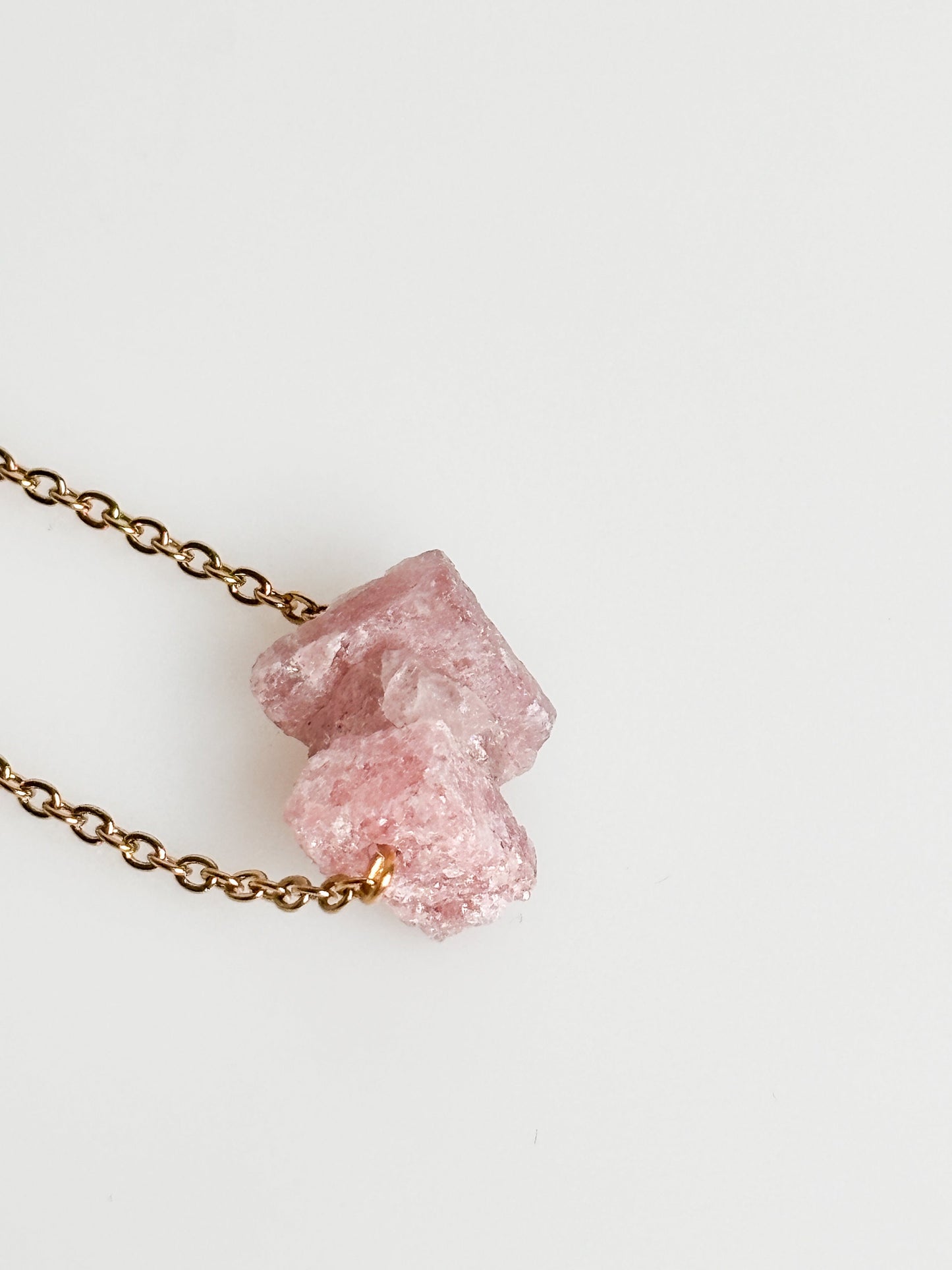 Beautiful necklace with rose quartz raw stones