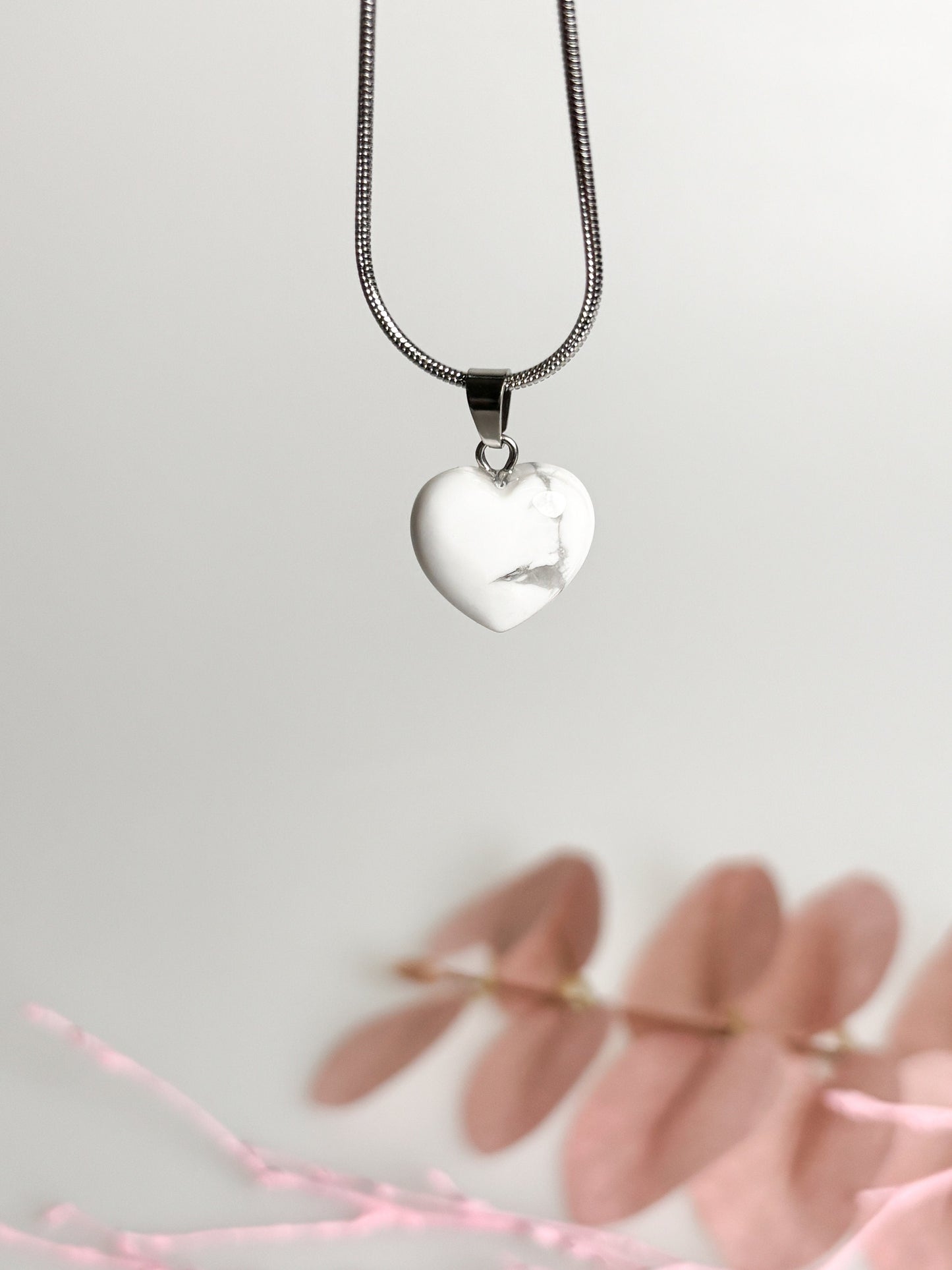 Beautiful howlite heart pendant with silver eyelet - 1.5x1.5cm