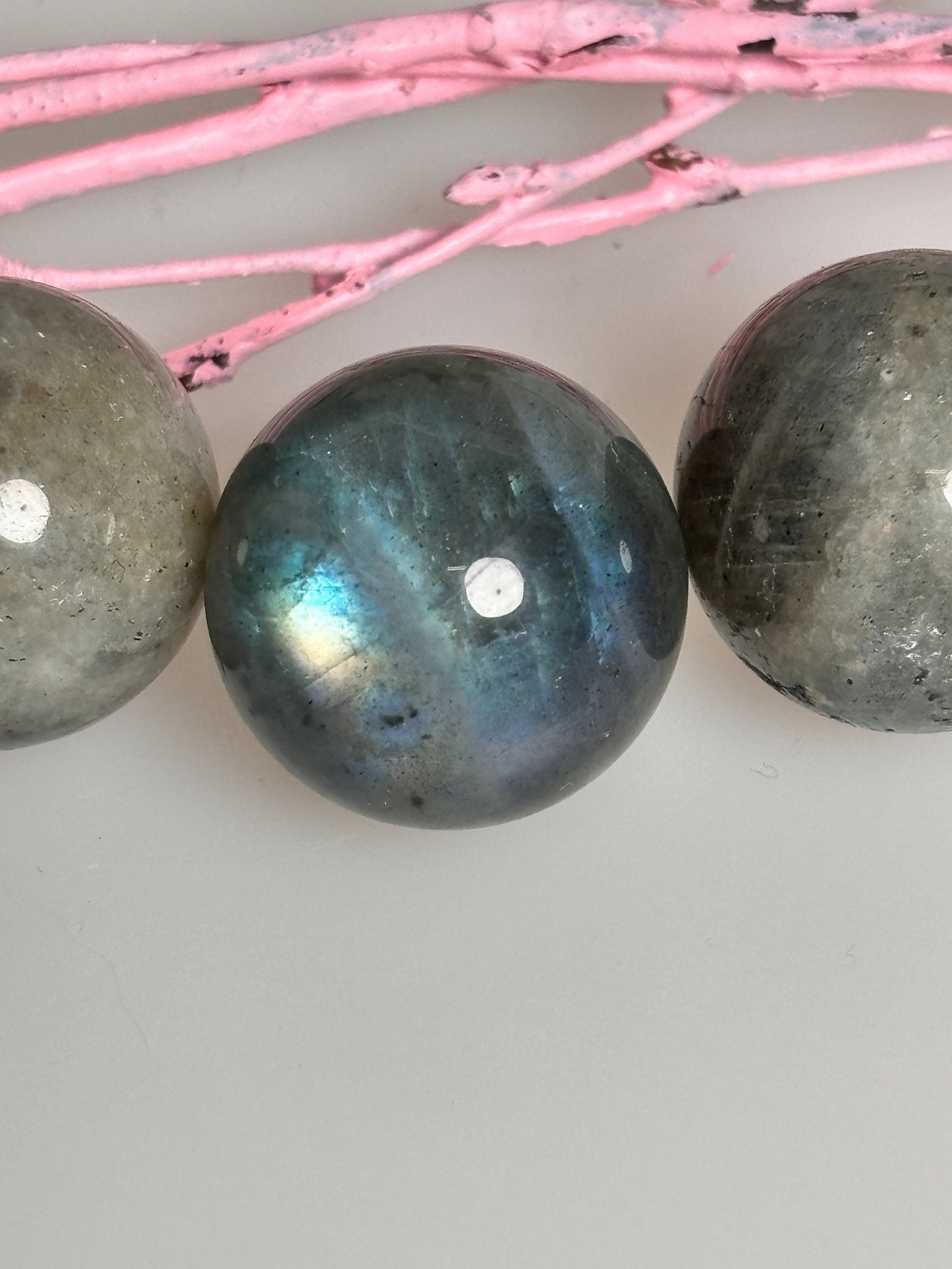 Small Labradorite Ball (2 cm) - Natural Shine and Play of Colors