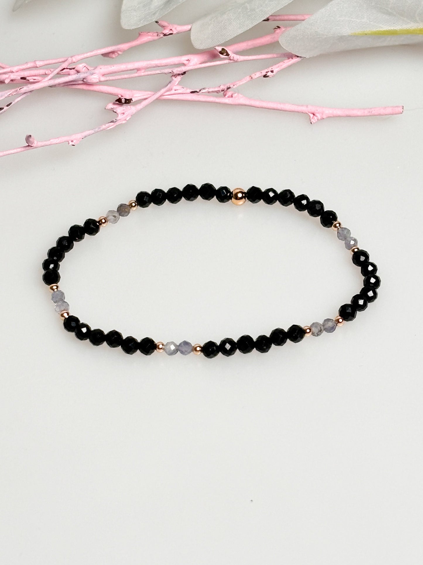 Delicate bracelet with black tourmaline and kyanite beads (approx. 3 mm) elastic|black|blue