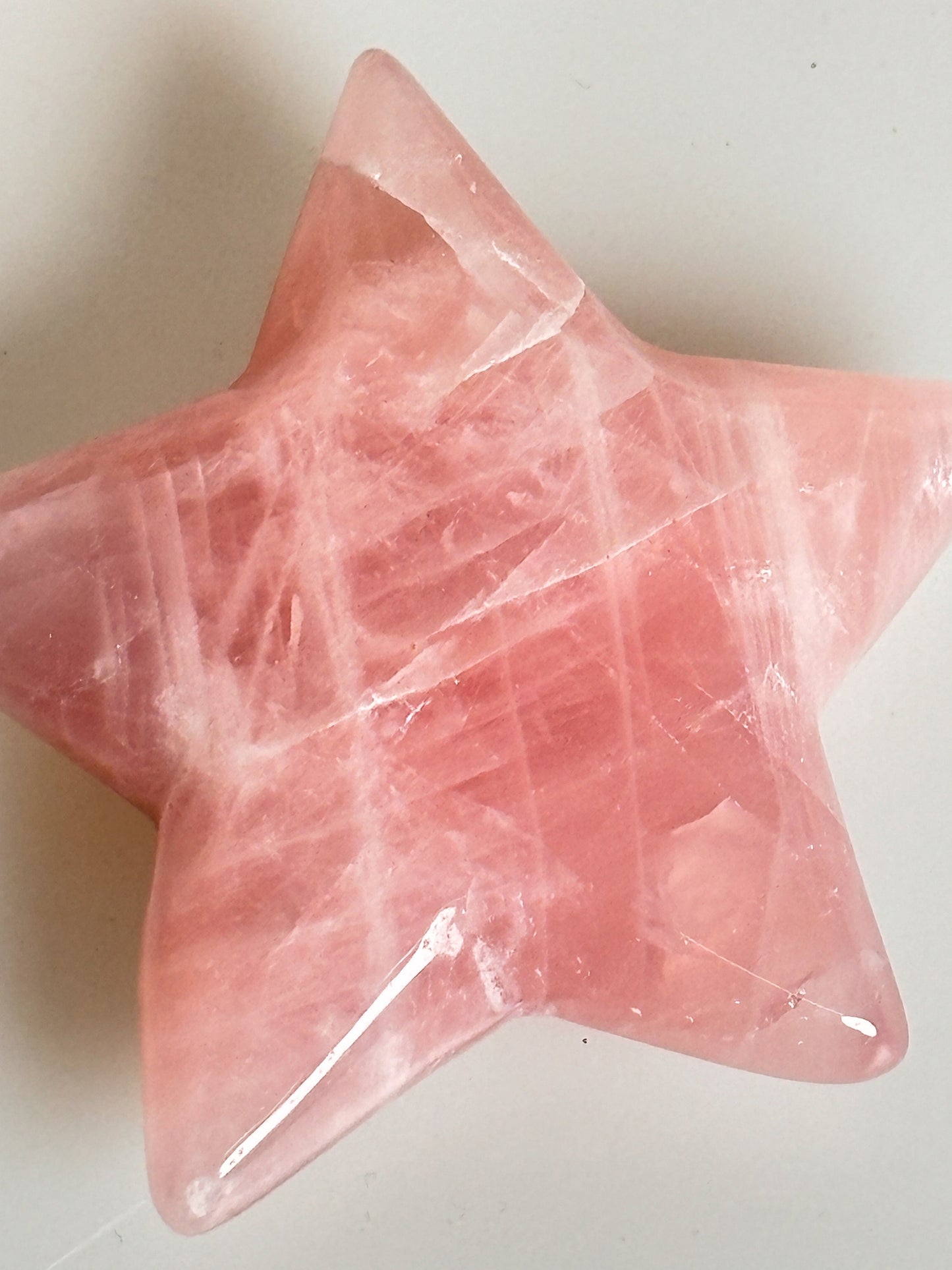 Shimmering rose quartz star: 5.8x5.5cm, 51g