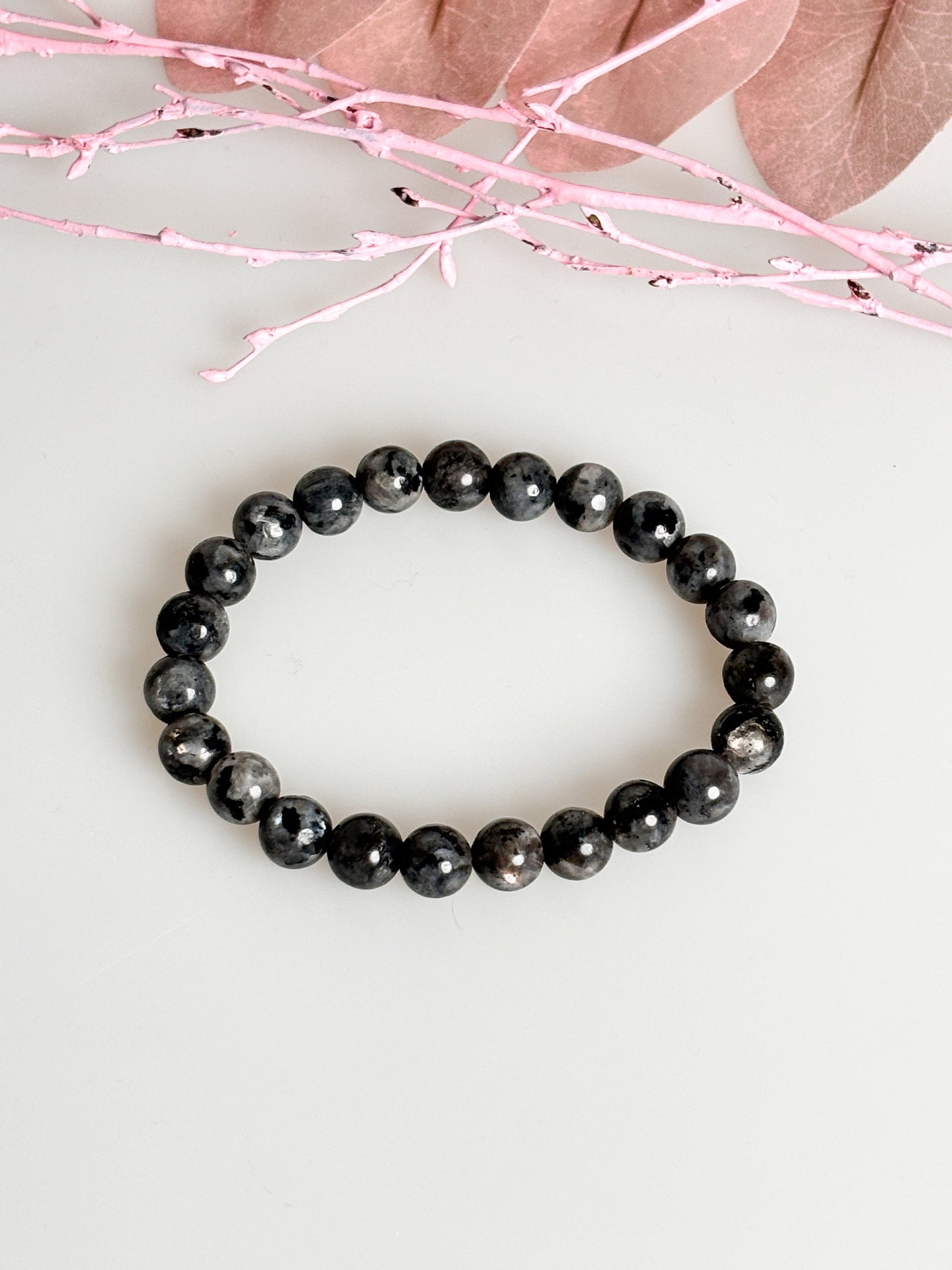 Naturally shimmering: Elastic Larvikite pearl bracelet, 8mm pearls, length approx. 17.5cm