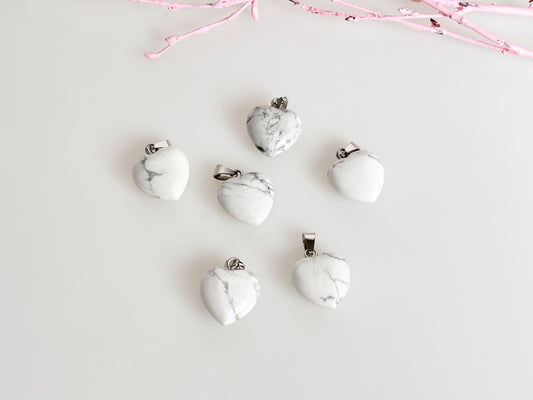 Beautiful howlite heart pendant with silver eyelet - 1.5x1.5cm