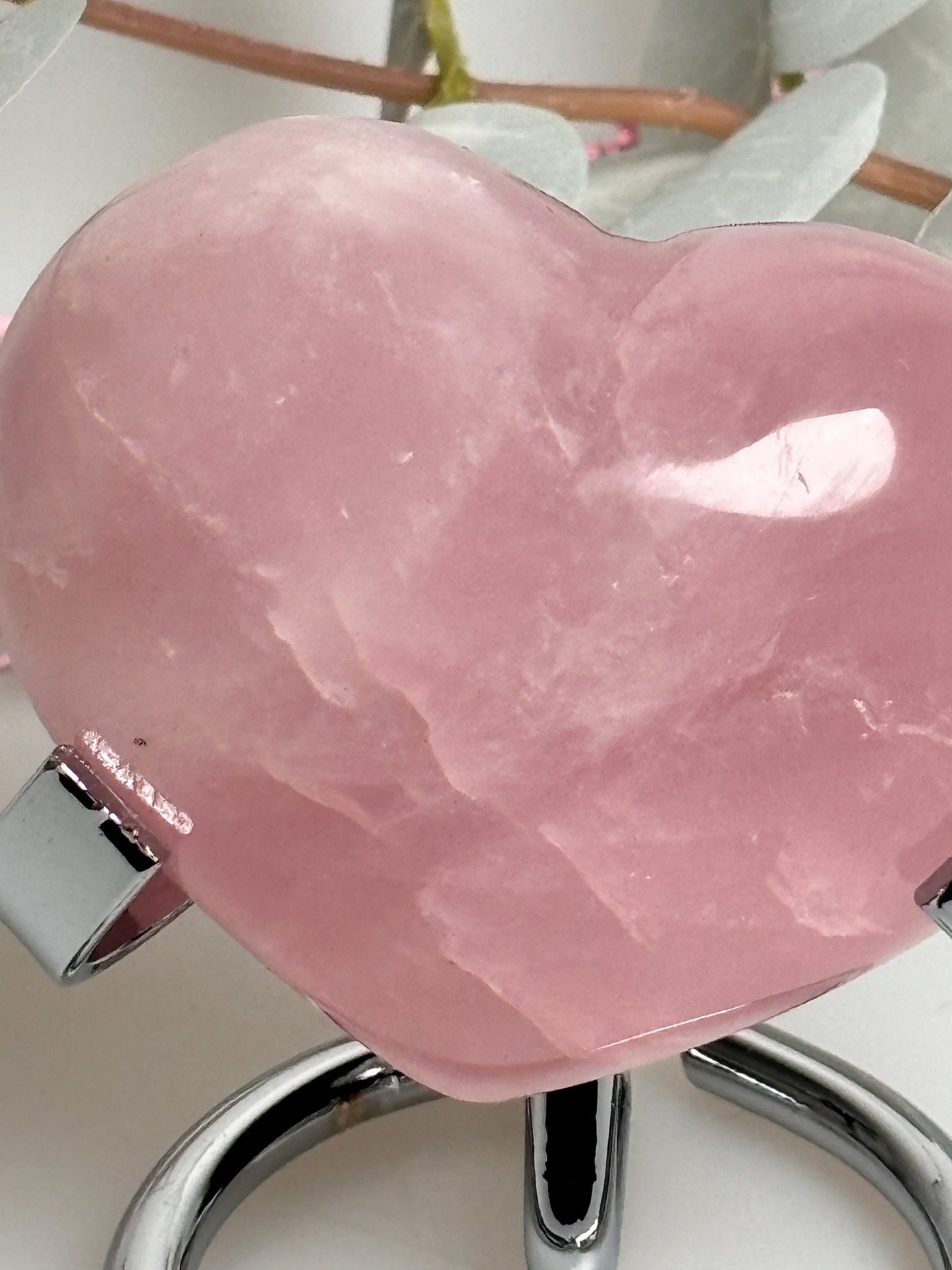 Puffy rose quartz heart with rainbows - 6cm x 4.7cm | Healing stone | Crystal gift | Gemstone decoration
