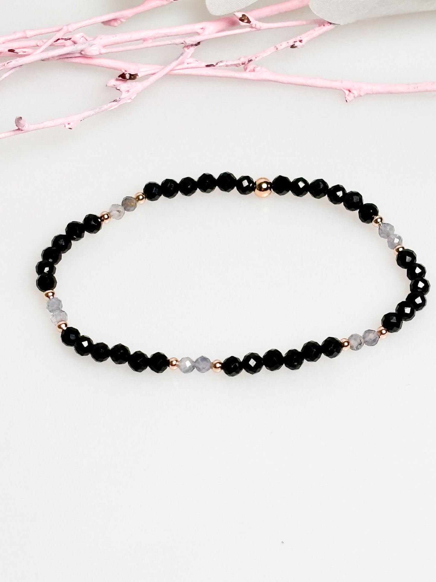 Delicate bracelet with black tourmaline and kyanite beads (approx. 3 mm) elastic|black|blue