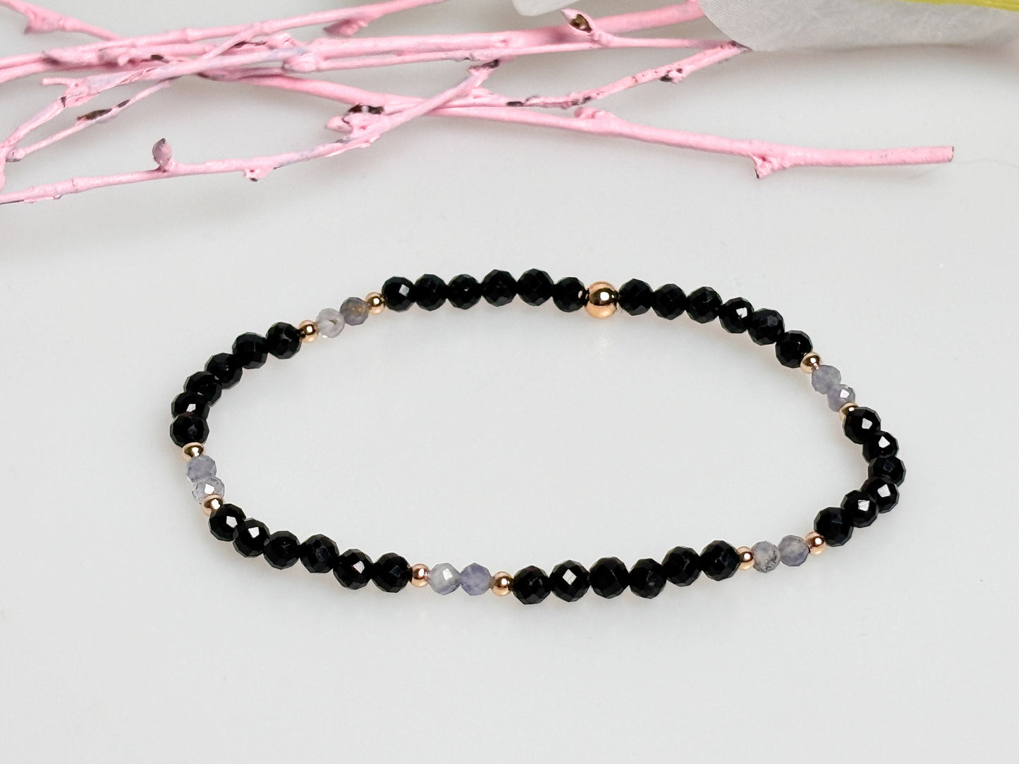Delicate bracelet with black tourmaline and kyanite beads (approx. 3 mm) elastic|black|blue