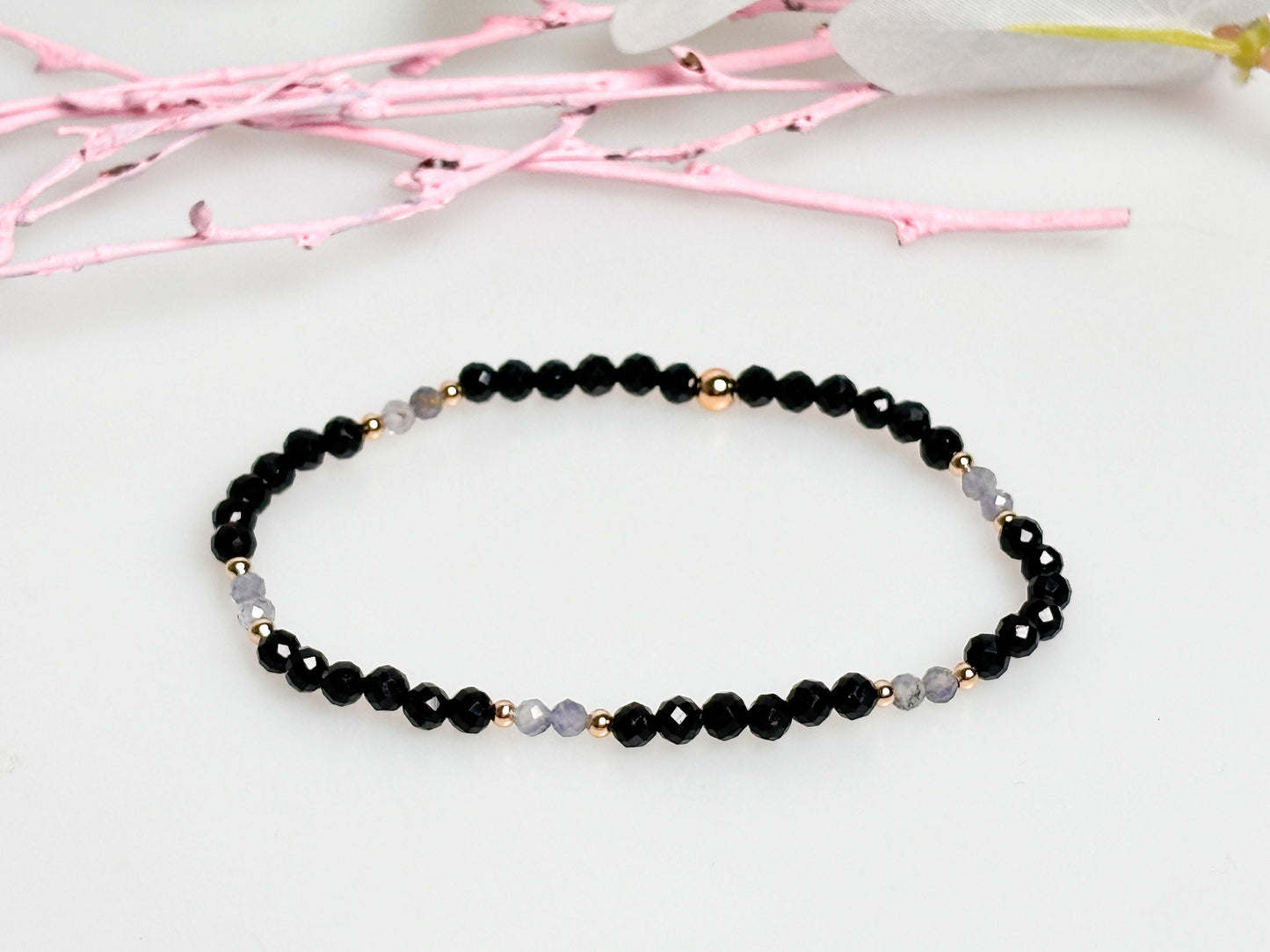 Delicate bracelet with black tourmaline and kyanite beads (approx. 3 mm) elastic|black|blue