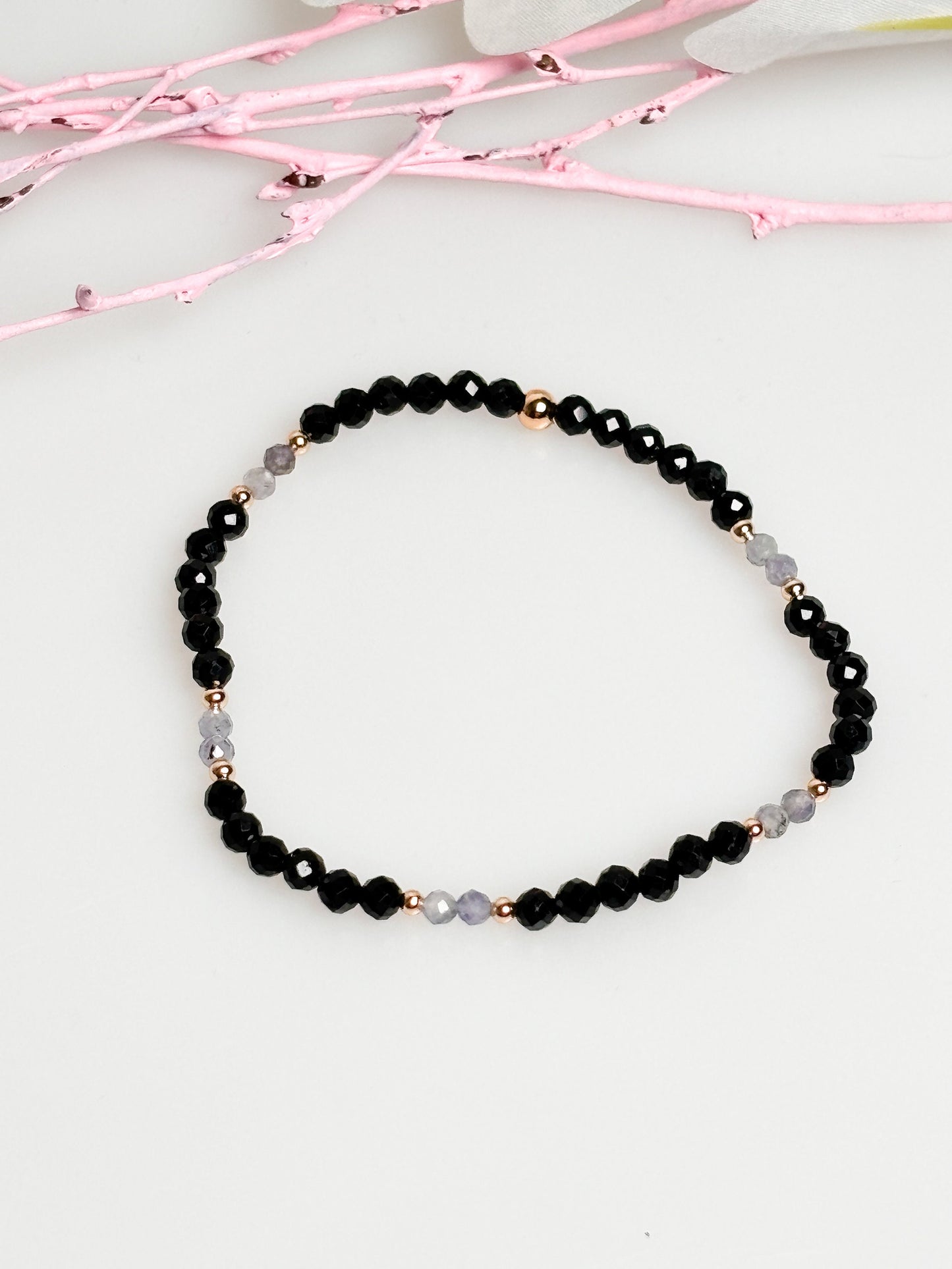 Delicate bracelet with black tourmaline and kyanite beads (approx. 3 mm) elastic|black|blue