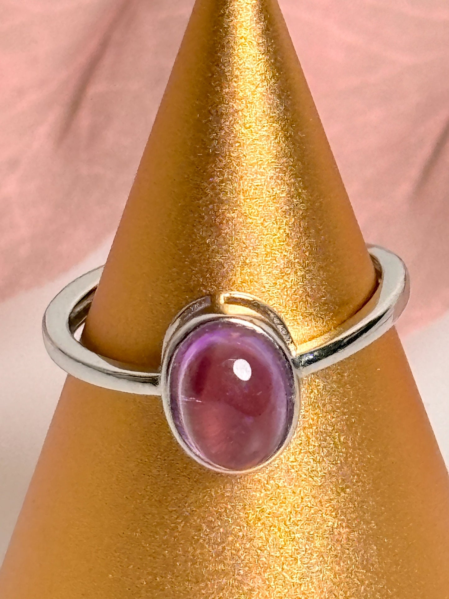 Adjustable silver ring 925 with oval amethyst stone, jewelry with impact, elegant gemstone ring