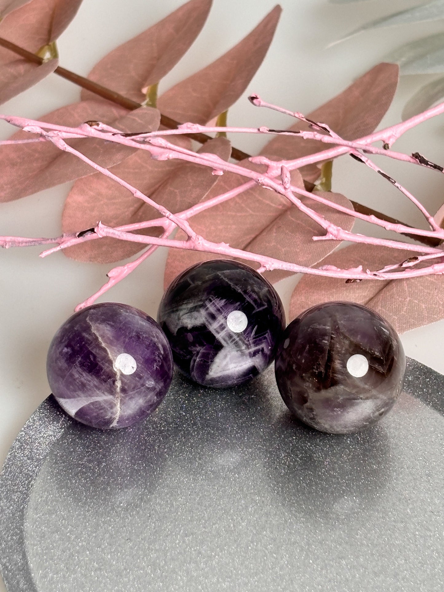 Small Dream Amethyst balls (approx. 2.4 cm) - Perfect for decoration or as a gemstone for our cage chains!