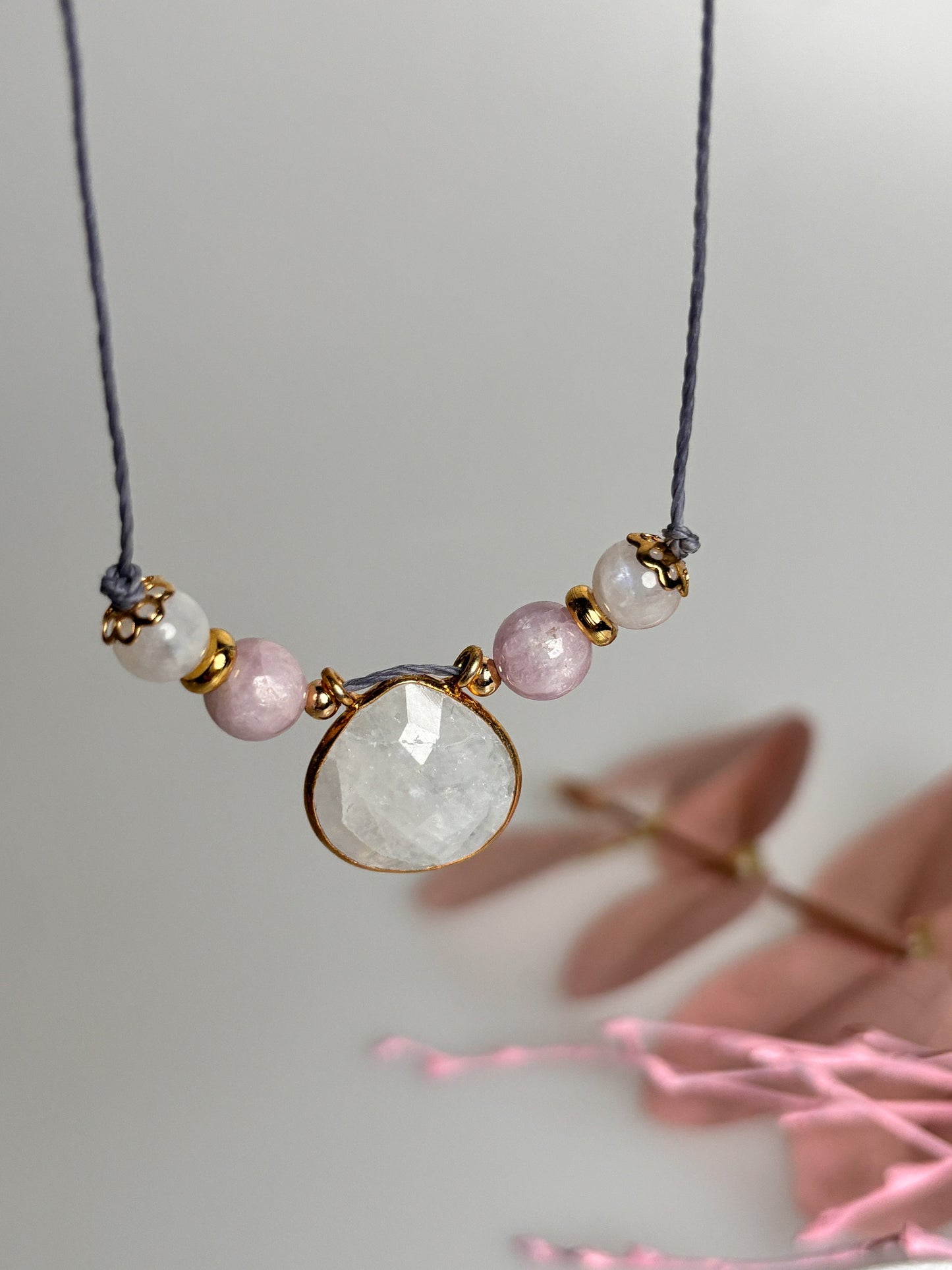 Beautiful simple necklace with moonstone pendant and kunzite beads | Handmade gemstone jewelry | Spiritual jewelry | Gift for her