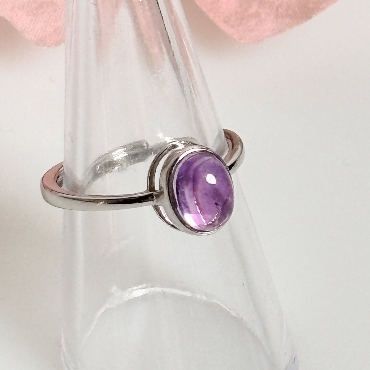 Adjustable silver ring 925 with oval amethyst stone, jewelry with impact, elegant gemstone ring