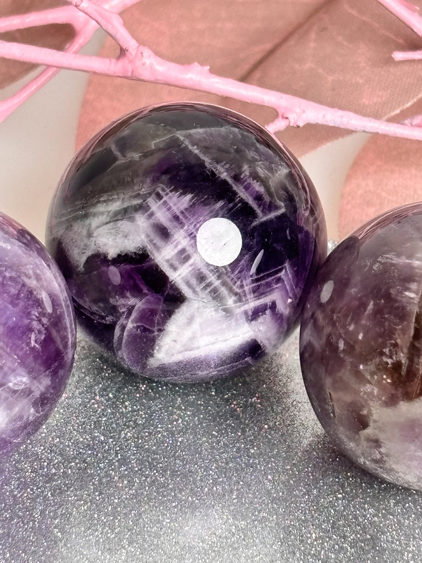 Small Dream Amethyst balls (approx. 2.4 cm) - Perfect for decoration or as a gemstone for our cage chains!