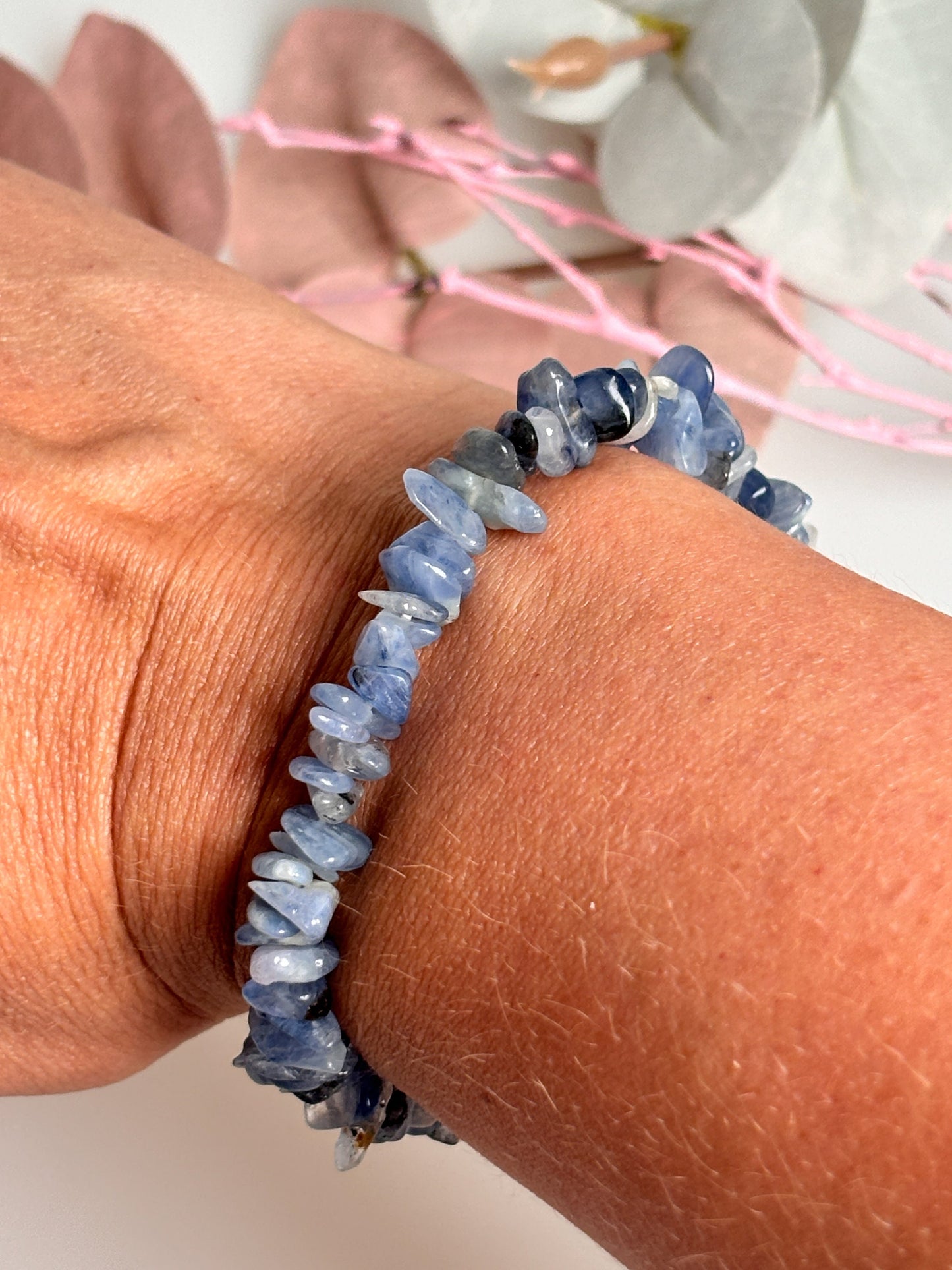 Elastic Kyanite Chip Bracelet – Boho Summer Bracelet for Stylish Accents