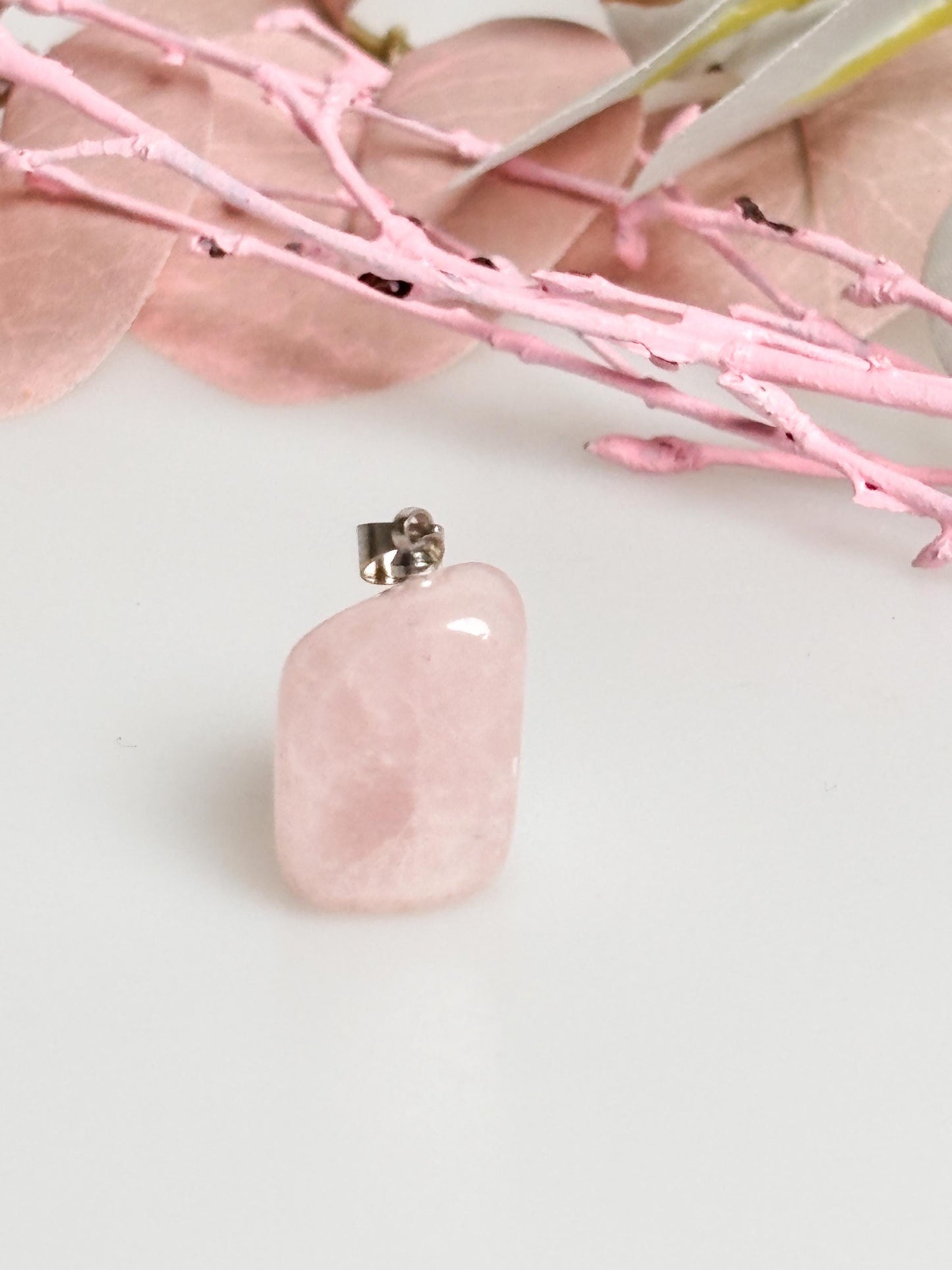 Rose Quartz Cube Pendant – Elegant Gemstone Pendant for Spiritual Jewelry & Love