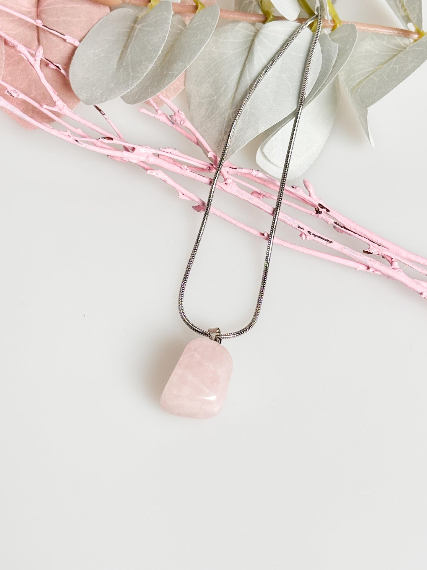 Rose Quartz Cube Pendant – Elegant Gemstone Pendant for Spiritual Jewelry & Love
