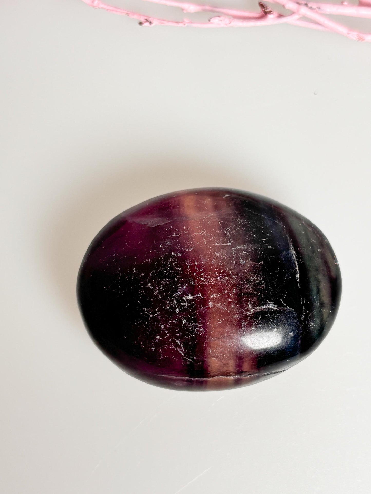 Beautiful Fluorite Palmstone with Unique Banding – Handmade, 82 g, for Meditation, Energy Work and Decoration