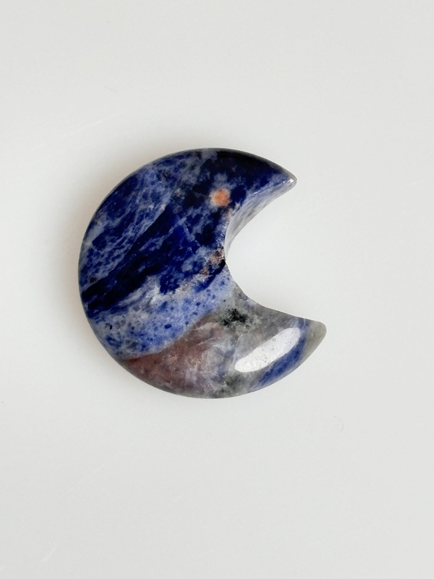 Sodalite Moon Carving - Perfect decoration or to take away, ideal for spiritual energy and harmony, unique and beautiful