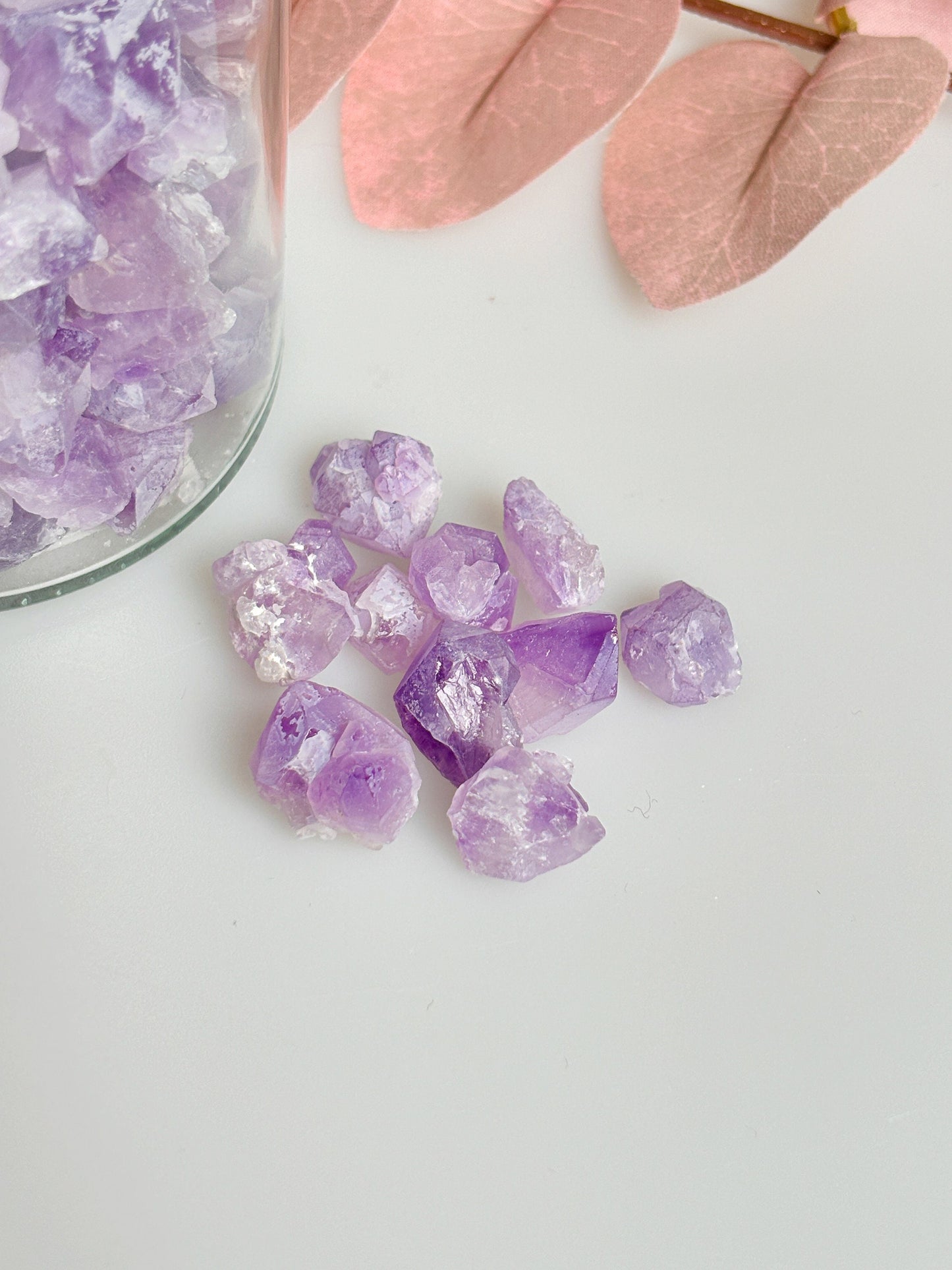 Amethyst rough stone chips small – Perfect for water energization & decoration – Energetic healing stones for the home