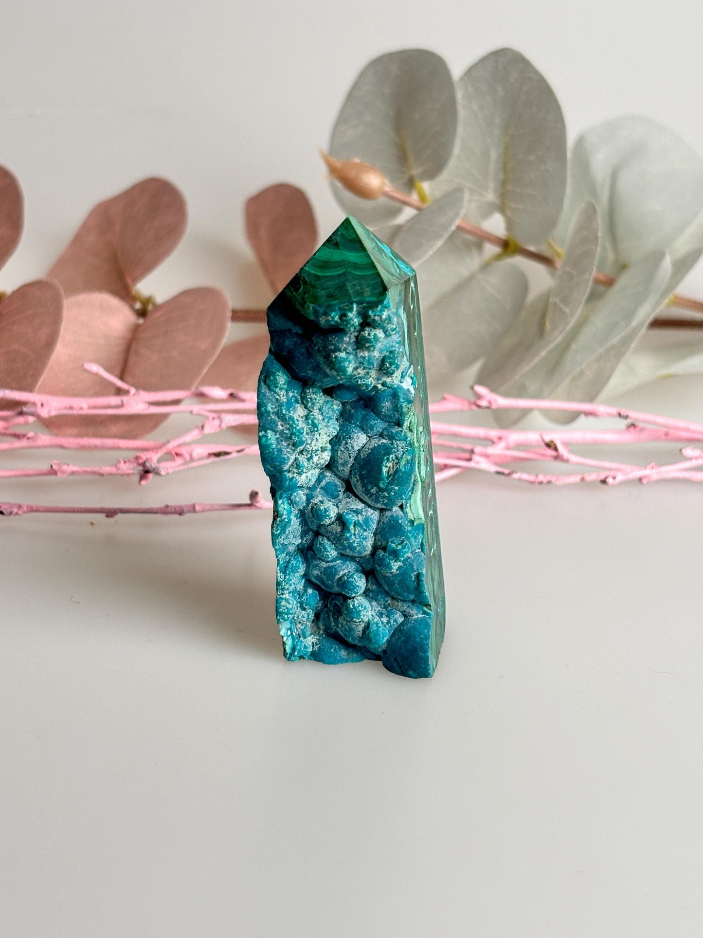 High-quality tower made of chrysocolla and malachite with fascinating druzy side, energy and healing stone