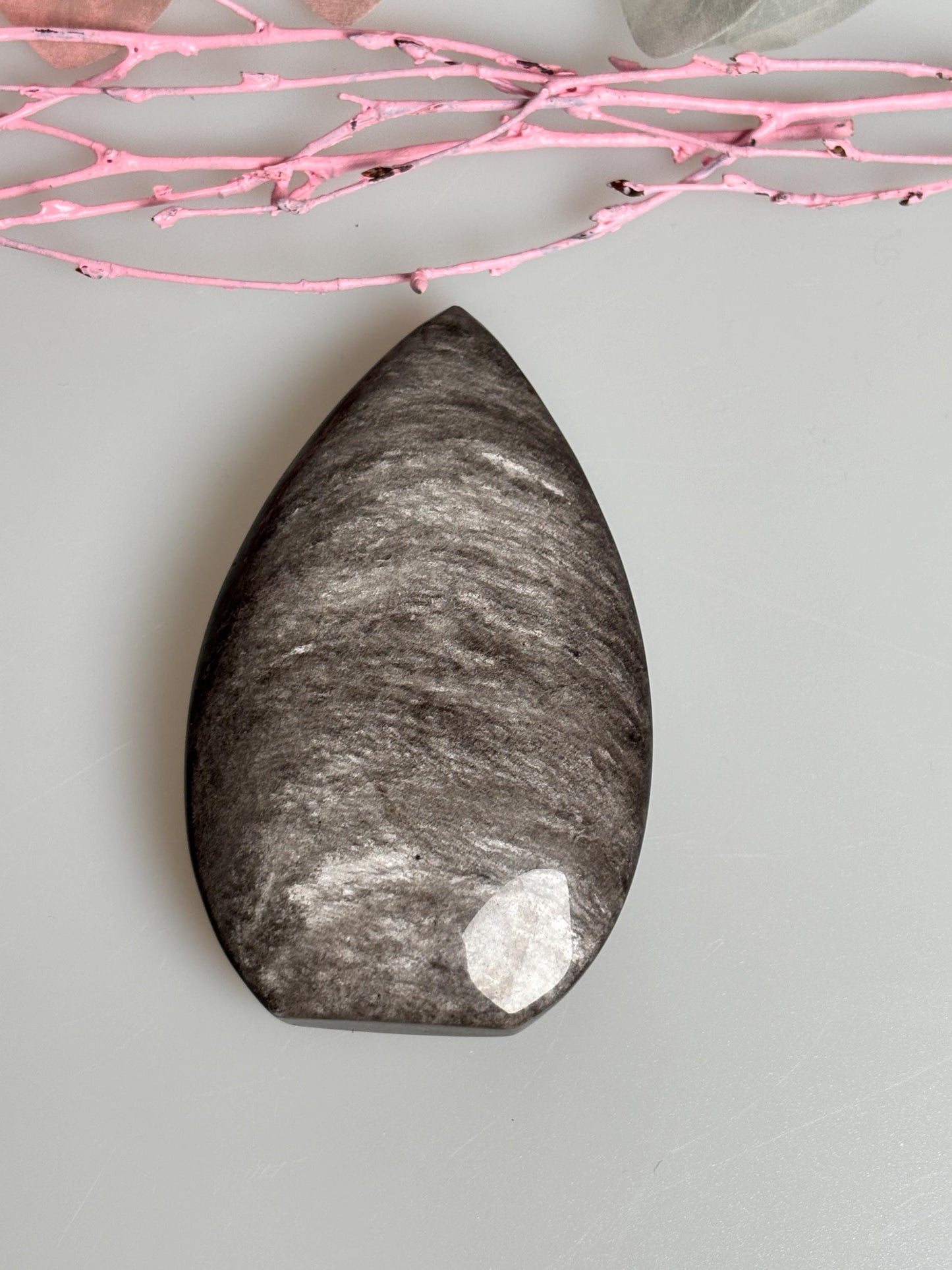 Silber Obsidian Teardrop Freiform - Schöner Flash, Dekorativ, 8 cm Hoch, Einzigartiges Stück für Ihre Sammlung
