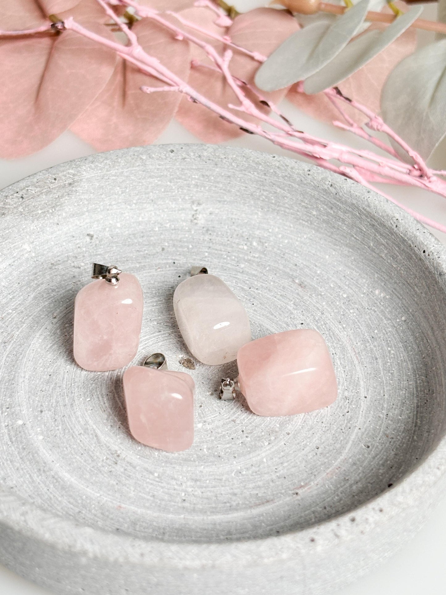 Rose Quartz Cube Pendant – Elegant Gemstone Pendant for Spiritual Jewelry & Love