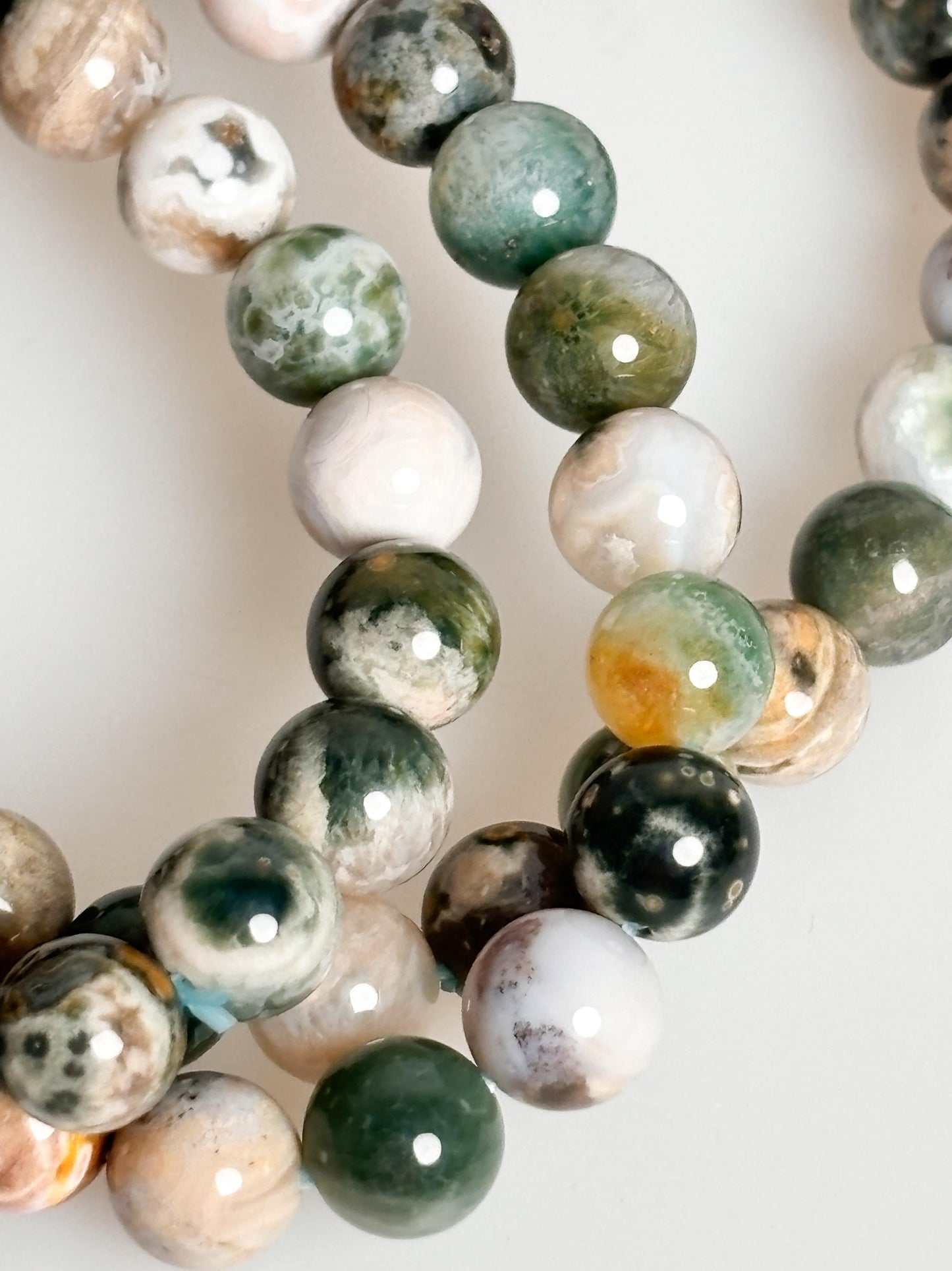 Elastic pearl bracelet with 8 mm moss agate - natural gemstone jewelry|grounding|healing stone