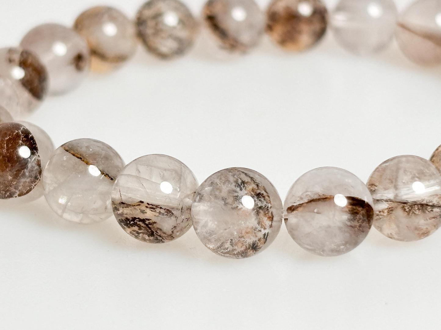 Elastic garden quartz bracelet 8mm | 17cm length | Natural tones in grey & brown | Handmade | Gemstone jewelry