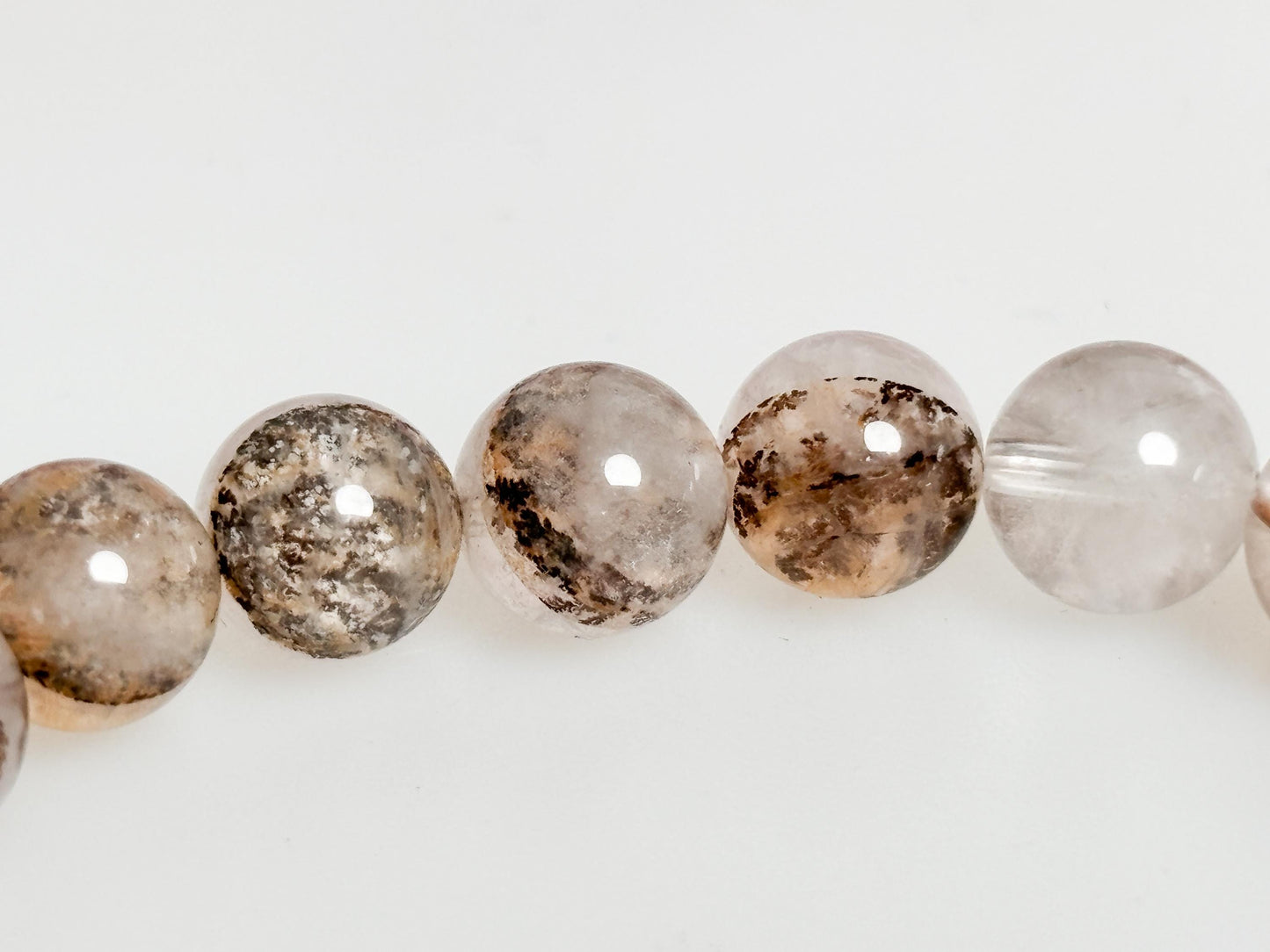 Elastic garden quartz bracelet 8mm | 17cm length | Natural tones in grey & brown | Handmade | Gemstone jewelry