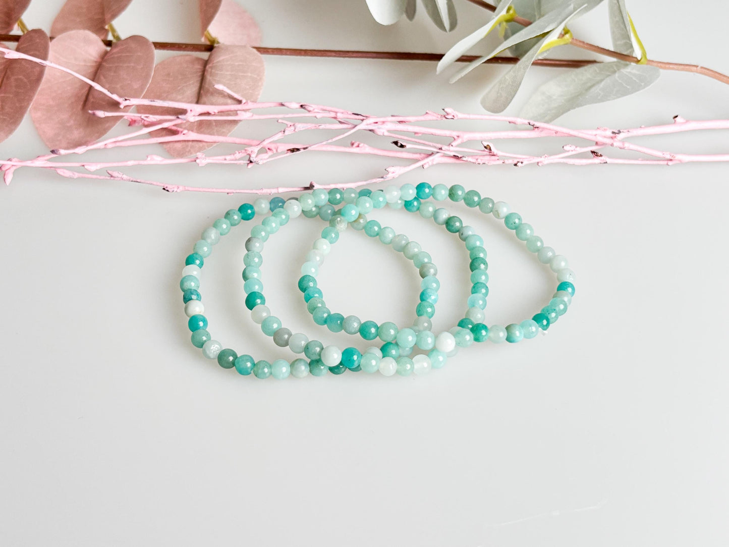 Elastic Beaded Bracelet Made of Caribbean Calcite, 4 mm – Handmade Jewelry with Calming Energy, Stylish and Unique