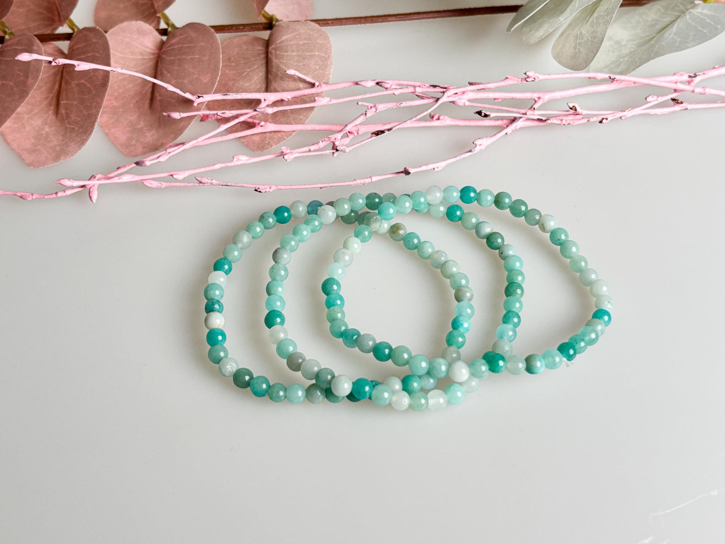 Elastic Beaded Bracelet Made of Caribbean Calcite, 4 mm – Handmade Jewelry with Calming Energy, Stylish and Unique