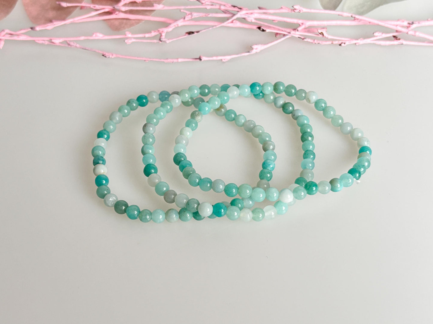 Elastic Beaded Bracelet Made of Caribbean Calcite, 4 mm – Handmade Jewelry with Calming Energy, Stylish and Unique