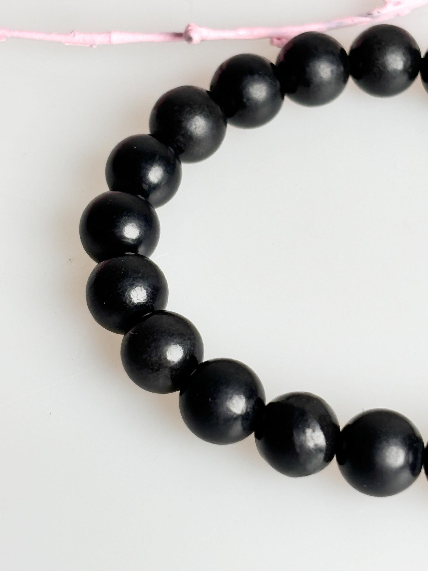 Elastic Shungite Pearl Bracelet, 8mm Beads, 18cm Length, Protective Healing Stone for Energy & Balance, Handmade