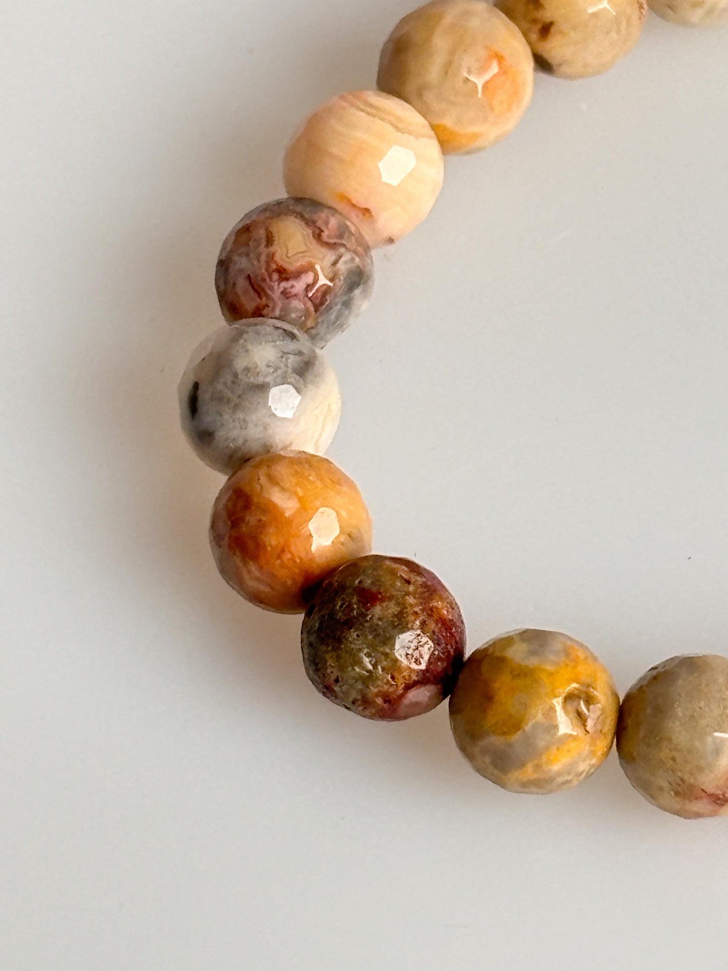 Elastic bracelet made of faceted 8mm Crazy Lace Agate beads | Energetic jewelry | Colorful gemstone jewelry